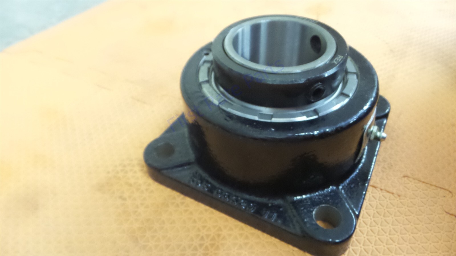 Rexnord ZF2207 Spherical Roller Bearing Flange 2-7/16″ 2-7/16 in Rex Block NEW