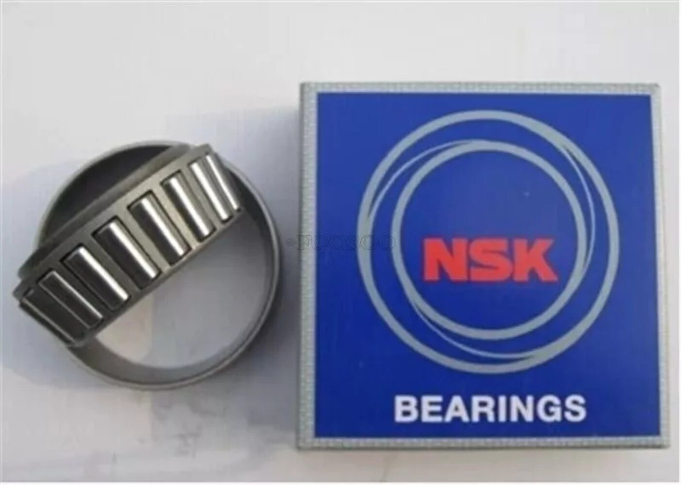 ONE NEW NSK Tapered Roller Bearing HR32318J HR 32318 J