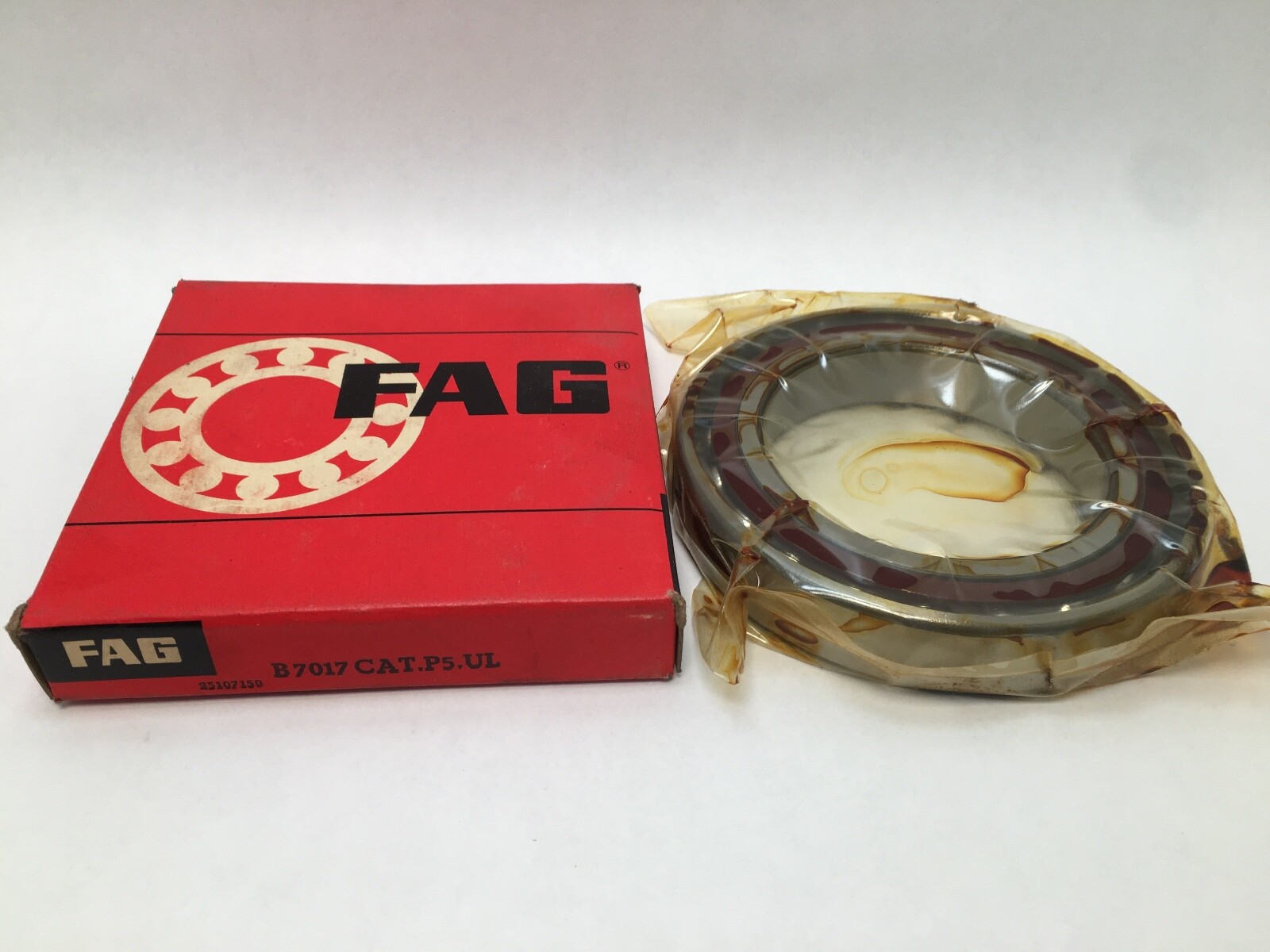 FAG B7017C.T.P5.UL Angular Bearing 85x130x22 mm 7017C B-7017-C-T-P5-UL Germany