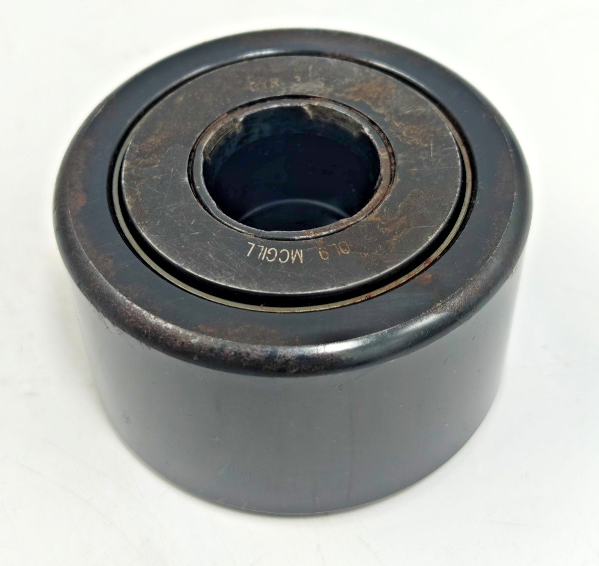 CYR 3 S McGill Flat Yoke Roller Cam Follower McGill CYR3S 3in Roller Diameter