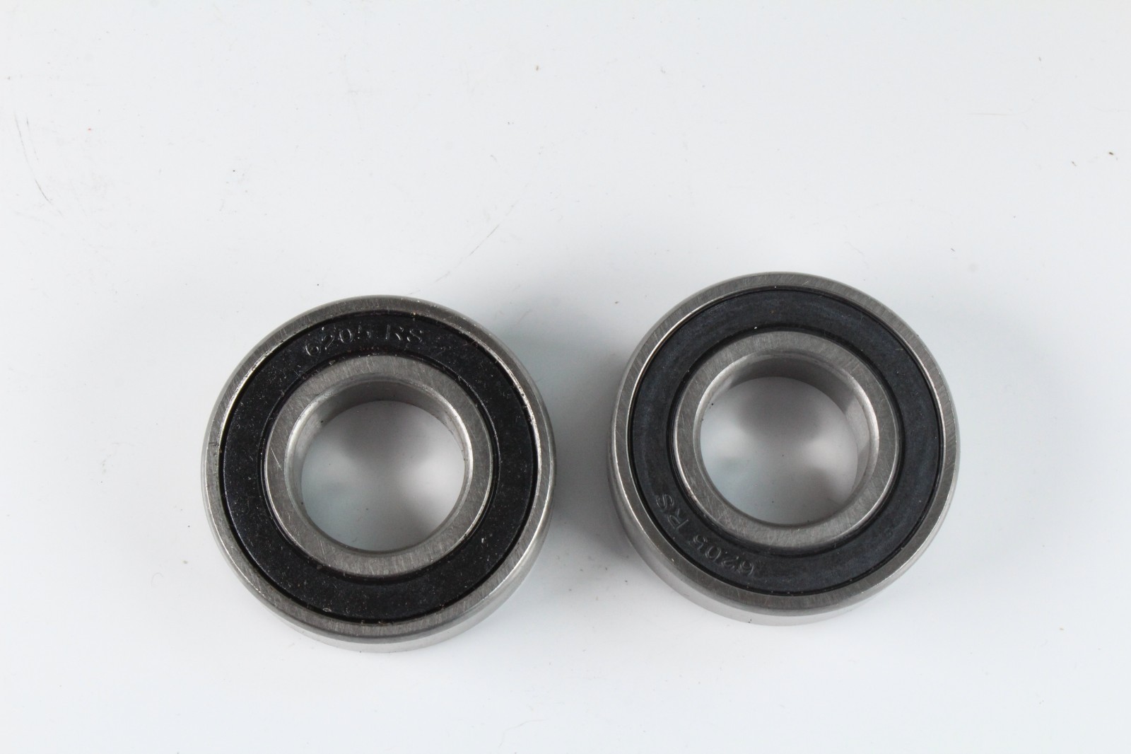 6205-2RS Rubber Seal Ball Bearing 6205 2RS 6205rs Lot of 2 NO BOX