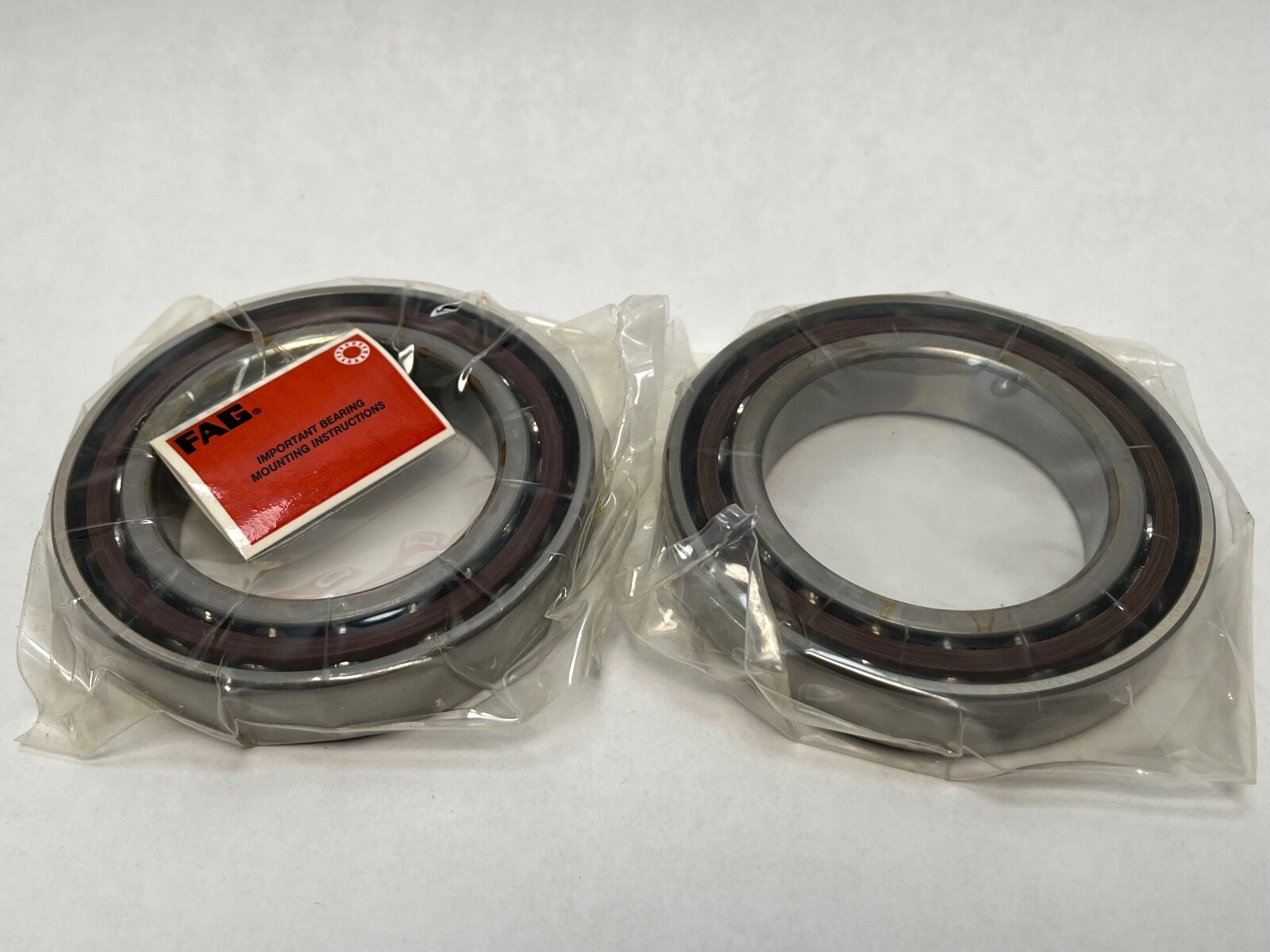 FAG B7012CB.T.P4S.DUM Bearing 60x95x18 mm 7012C B-7012-CB-T-P4S-DUM USA 2 Pcs