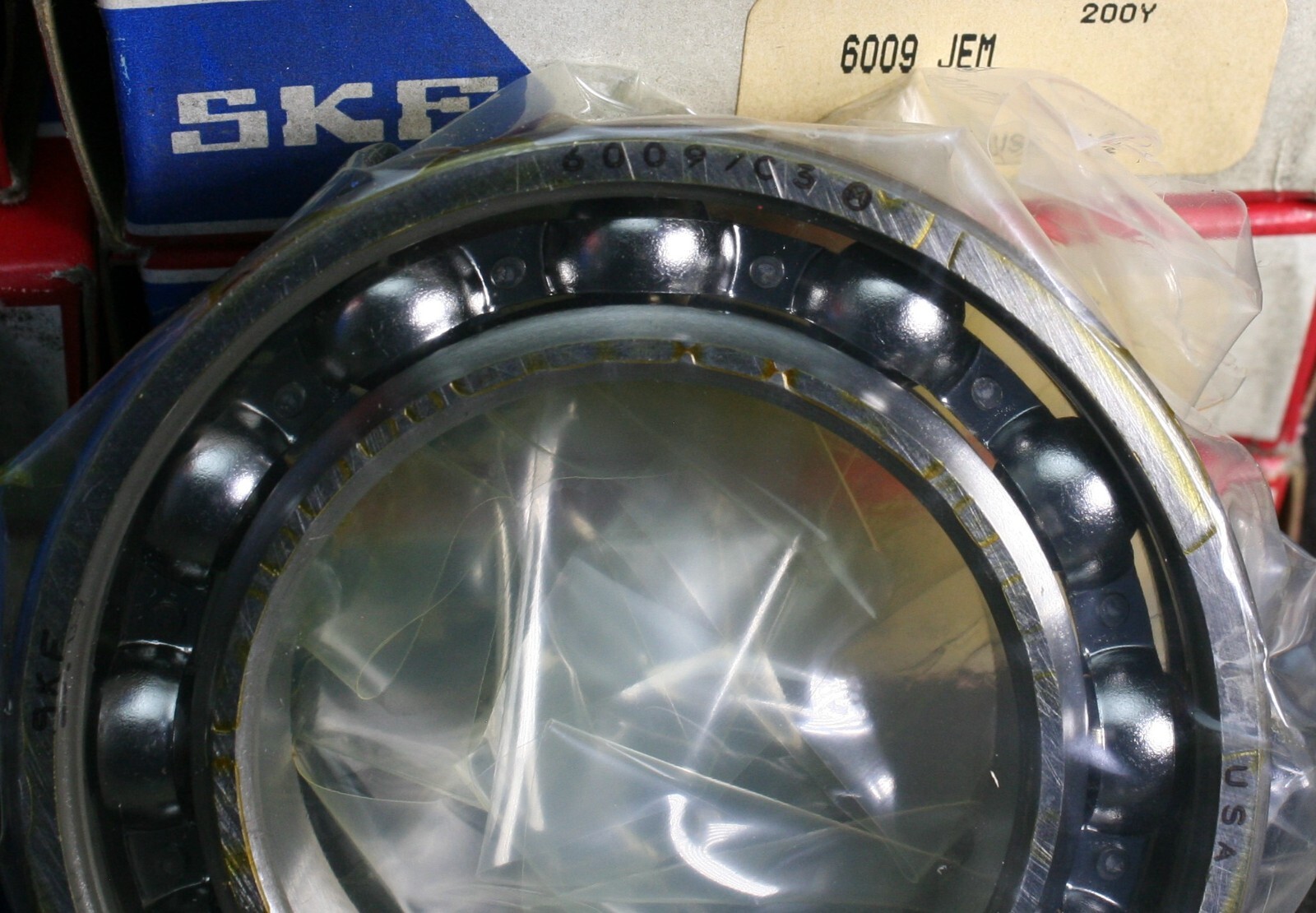 One (1) SKF 6009 JEM Deep Groove Bearing 45MM ID 6009/C3 USA NEW