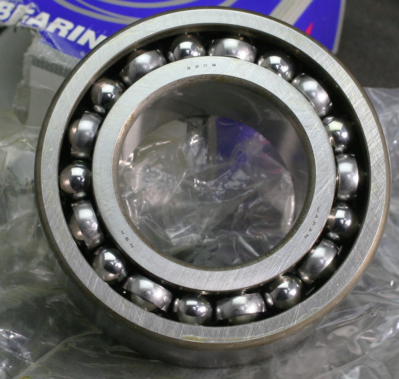 One (1) NSK 3209 Double Row Angular Contact Bearing 45MM ID Japan NEW