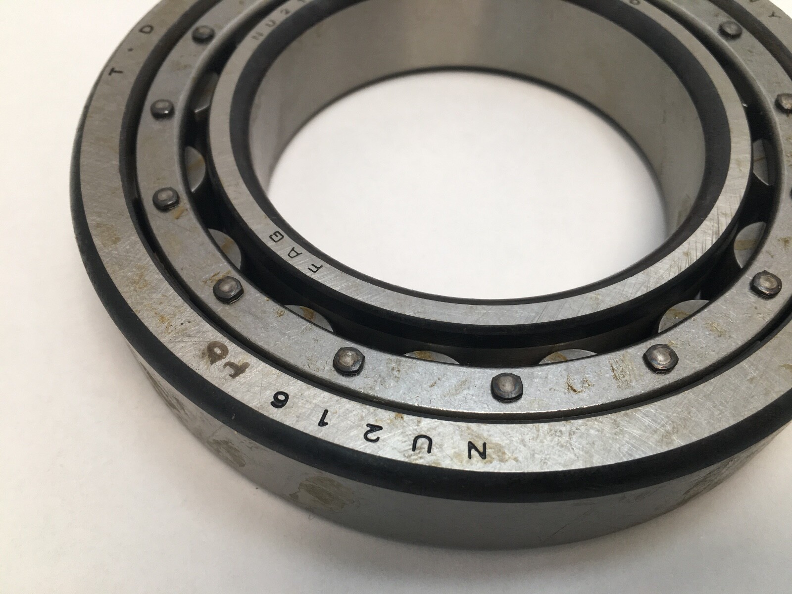 FAG NU216.P52 Cylindrical Bearing NU216 NU-216-P52 80x140x26 mm