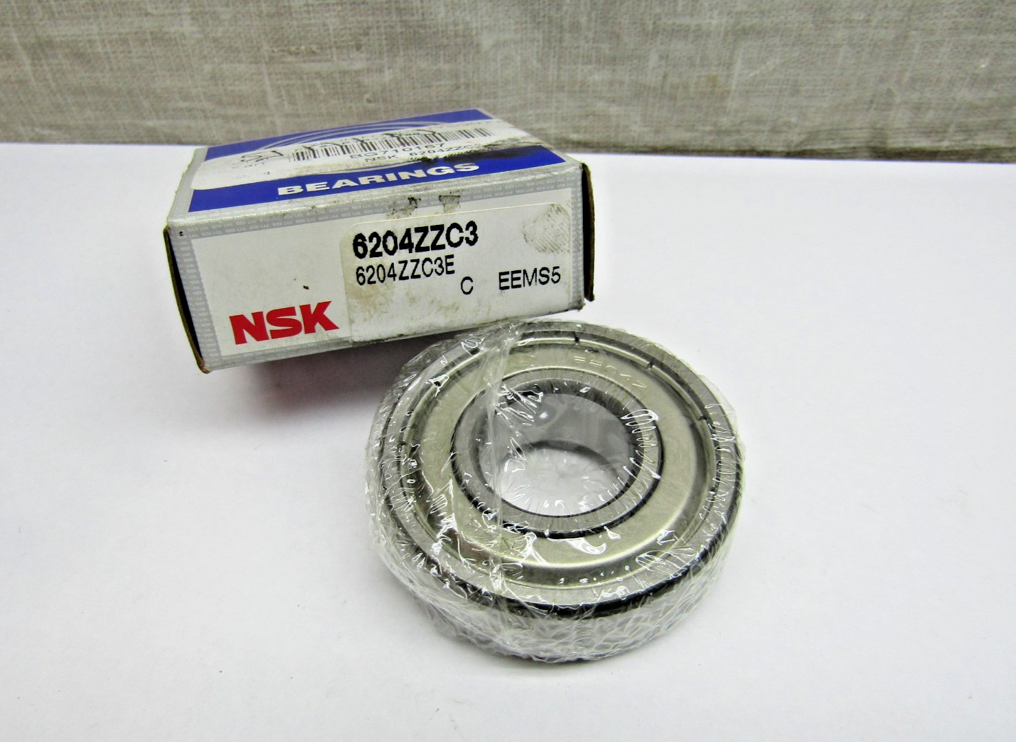 NSK 6204-ZZ C3 20mm X 47mm X 14mm Shielded Bearing