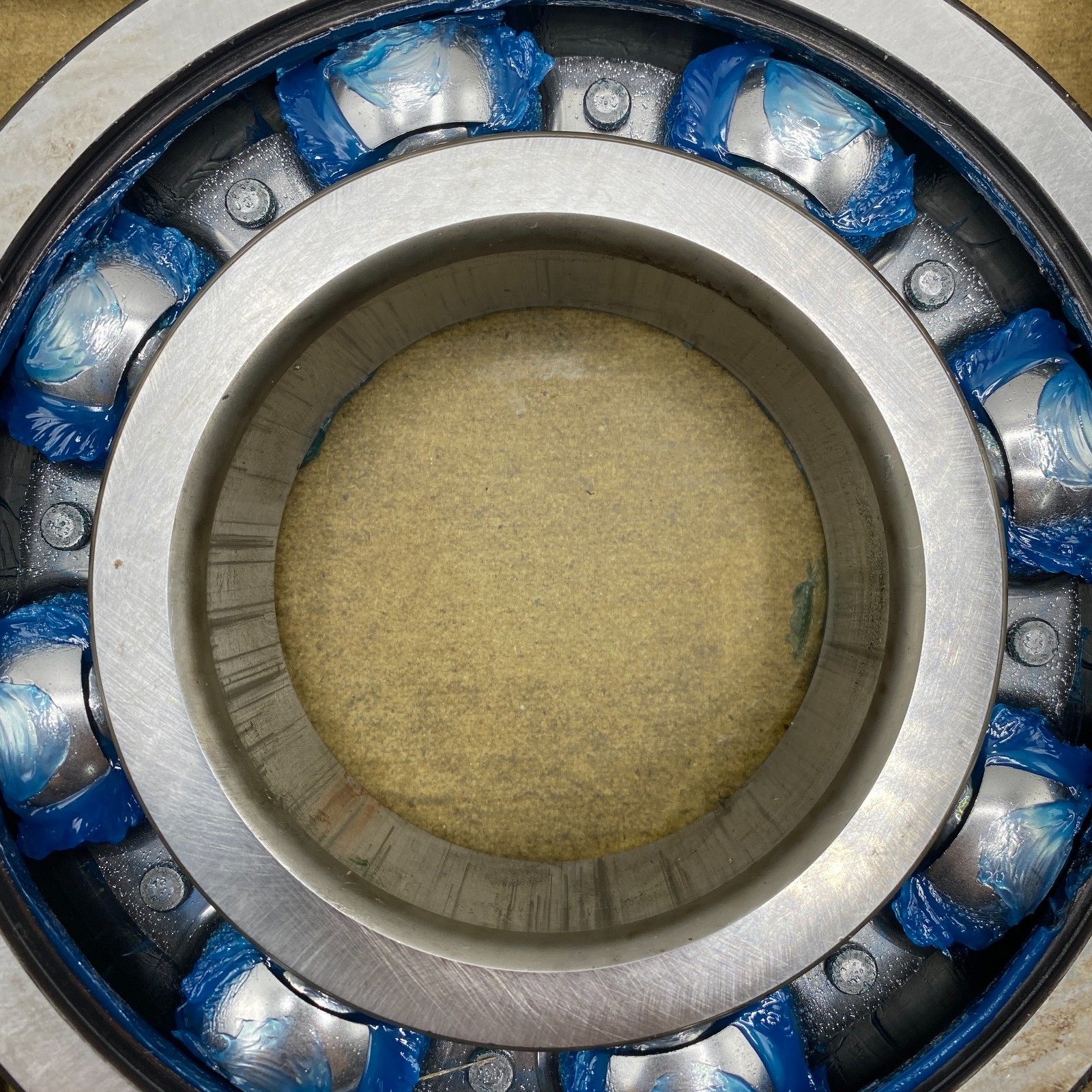 Nachi 6317 C3 Ball Bearing Deep Groove 85mm ID X 180mm OD X 41mm