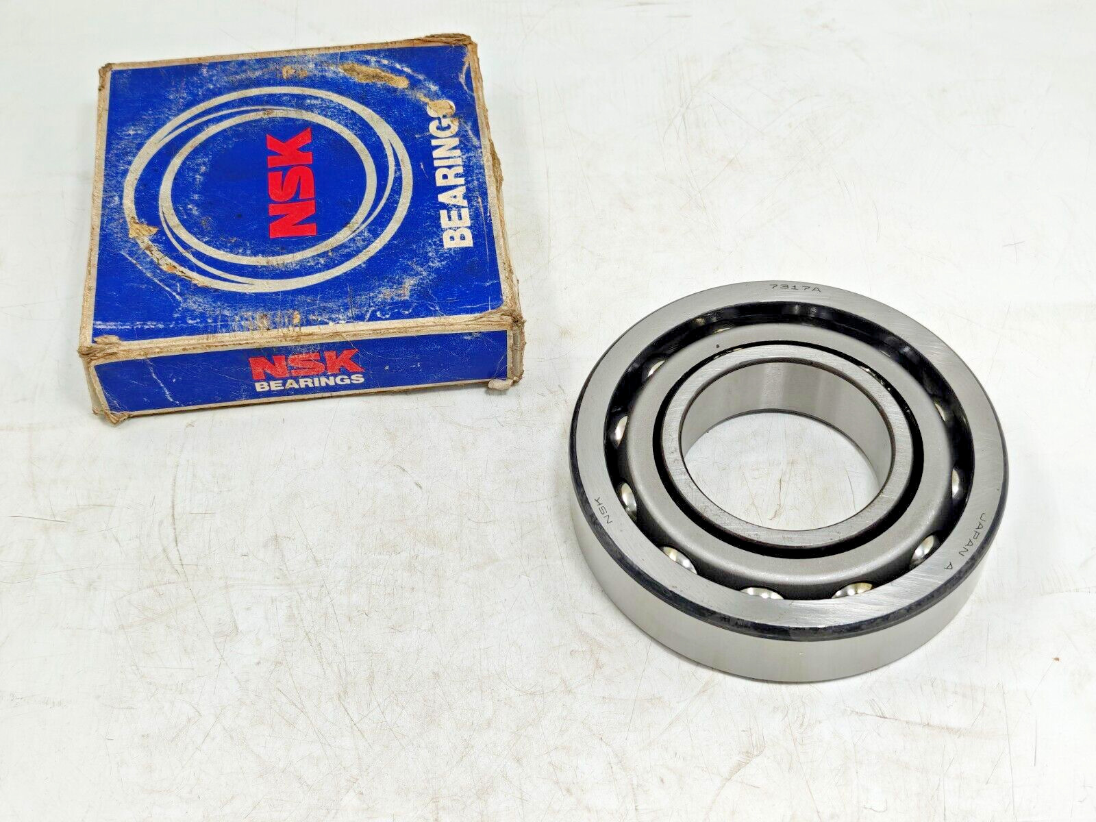 7317 AW NSK Angular Contact Ball Bearing 85x180x41mm Steel Cage 7317 A / 7317W