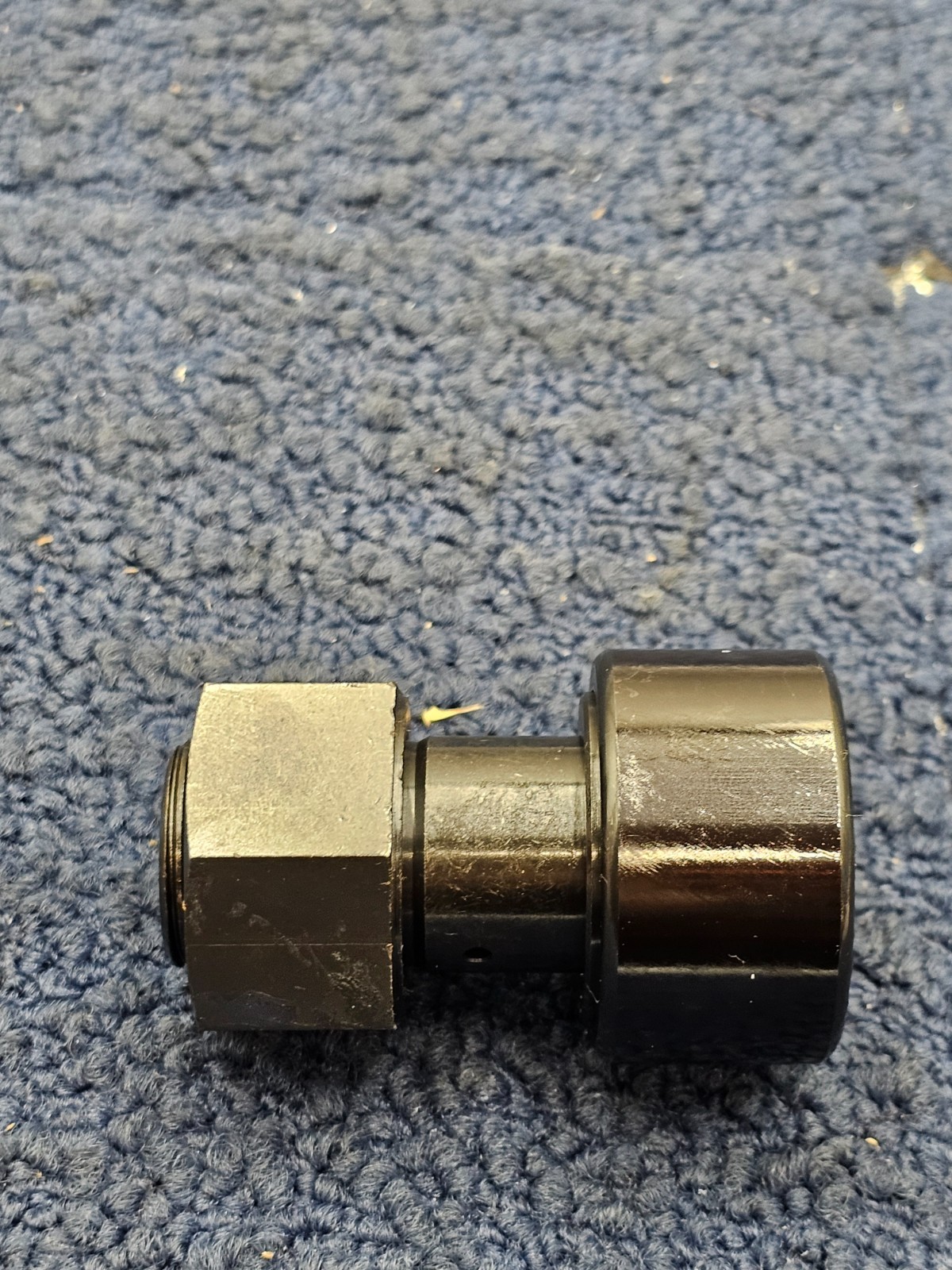 IKO CRH28VB Cam Follower Full Complement Carbon Steel Cylindrical Outer Ring