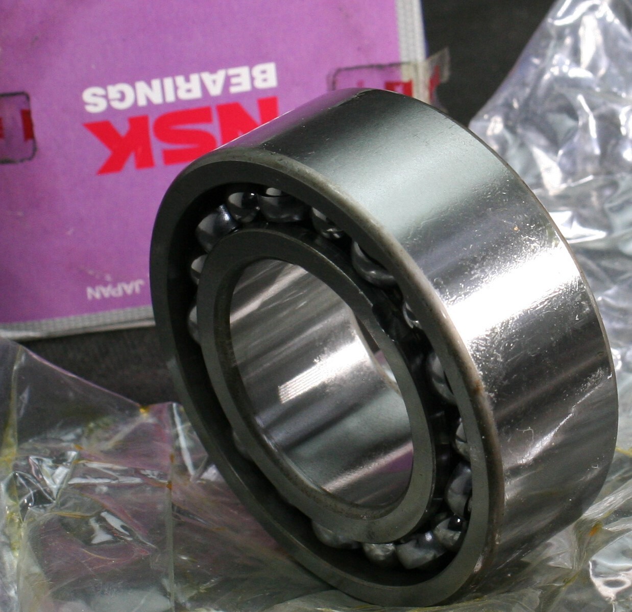 One (1) NSK 3209 Double Row Angular Contact Bearing 45MM ID Japan NEW