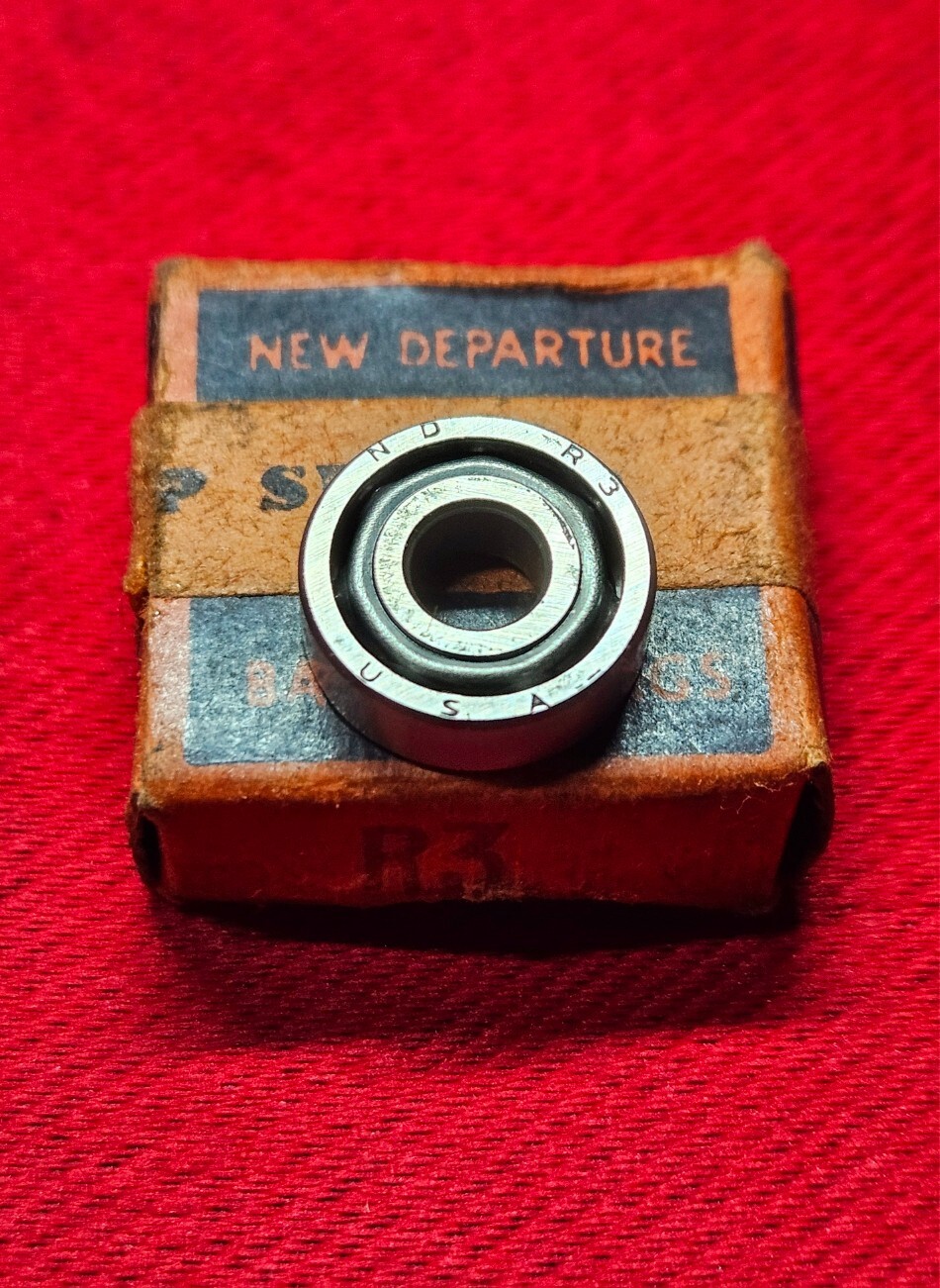New Departure R3 Single Row Bearing 3/16″ Bore, 1/2″ OD, 5/32″ W, USA Made – NEW