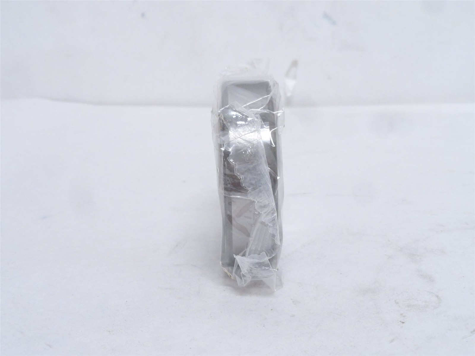 246998 New In Box; SKF 6206-2RS1 Ball Bearing 30mmID x 62mmOD x 16mm Width