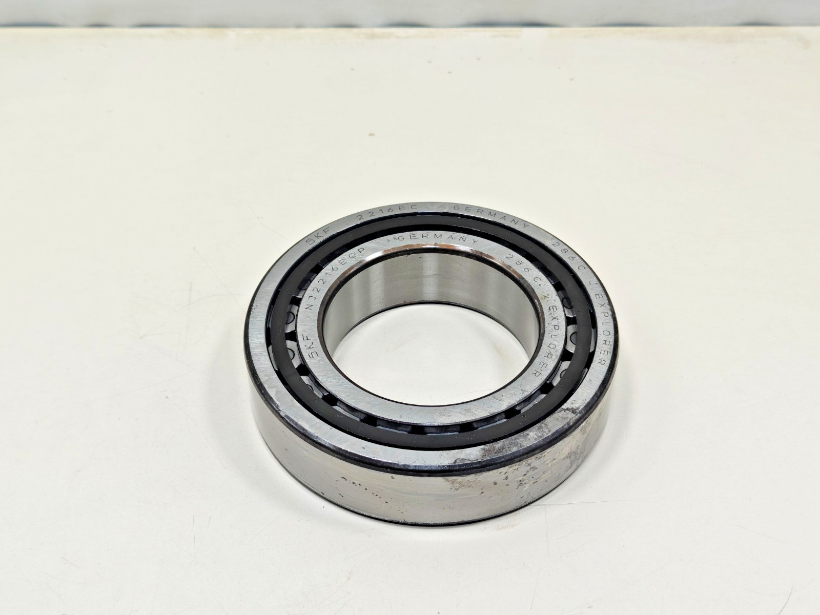 NJ2216 ECP SKF Cylindrical Roller Bearing SKF NJ 2216 ECP 2216EC 80x140x33mm