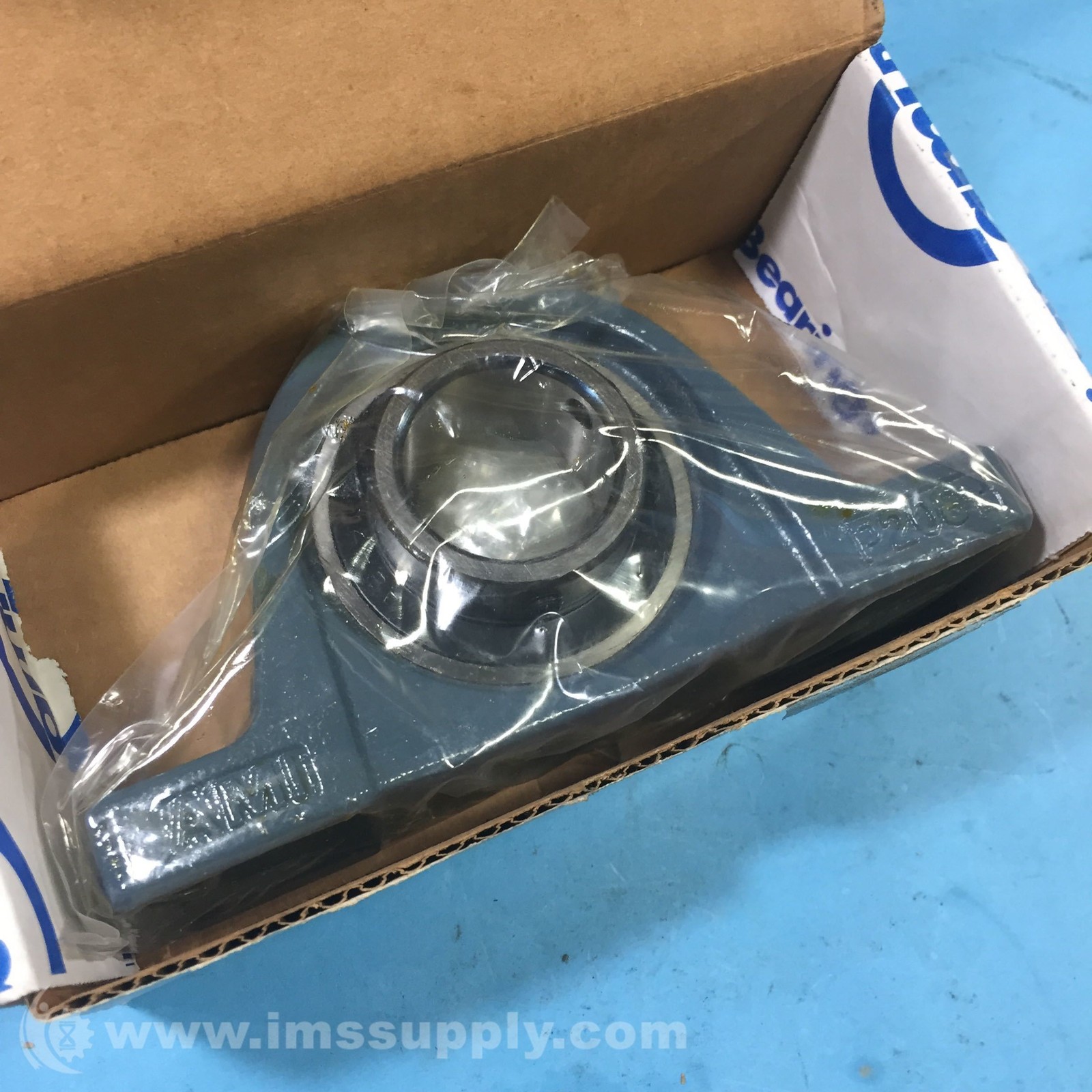 AMI Bearings, Inc. UCP208 Pillow Block Bearing FNOB