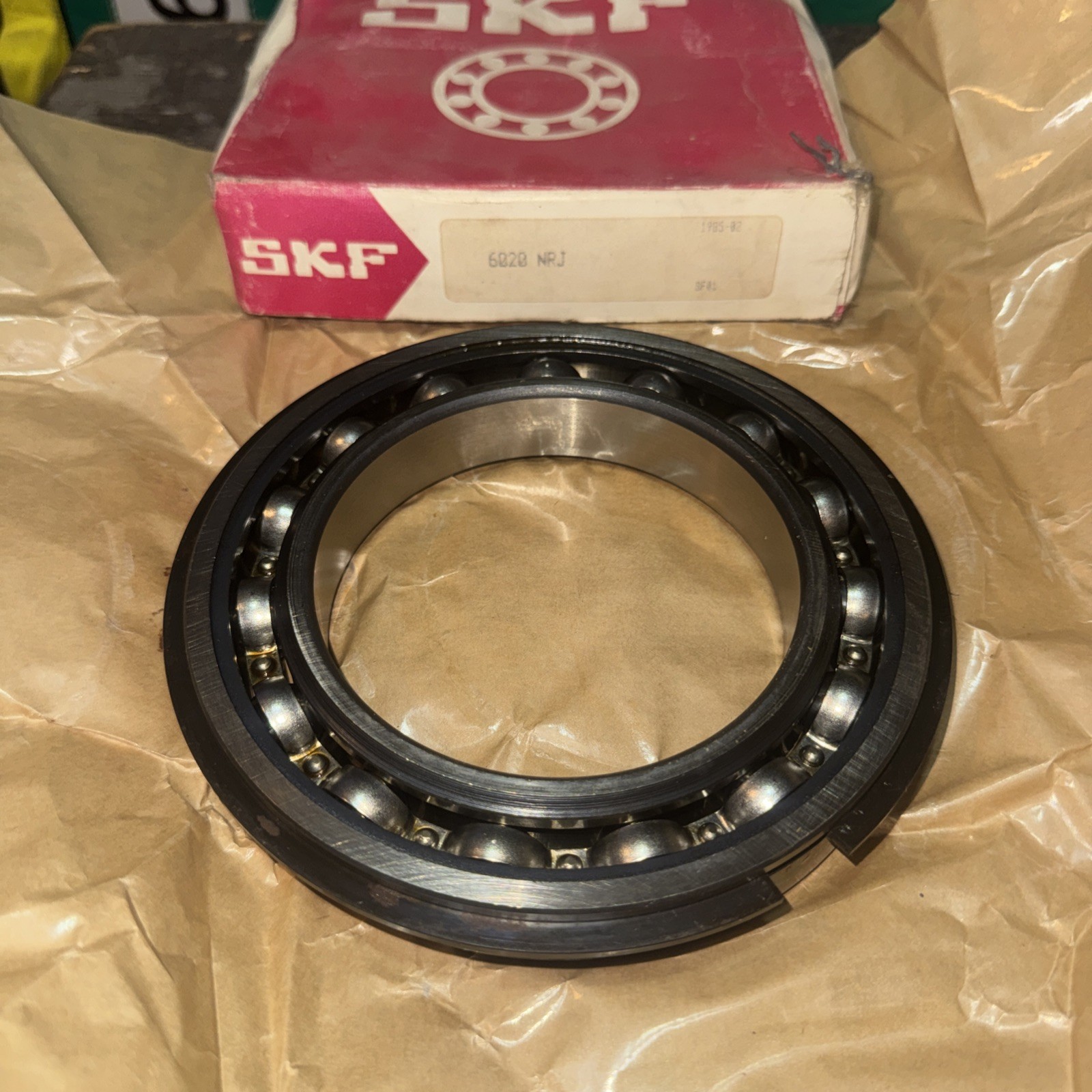 NEW Large SKF 6020 NRJ Radial Ball Bearing