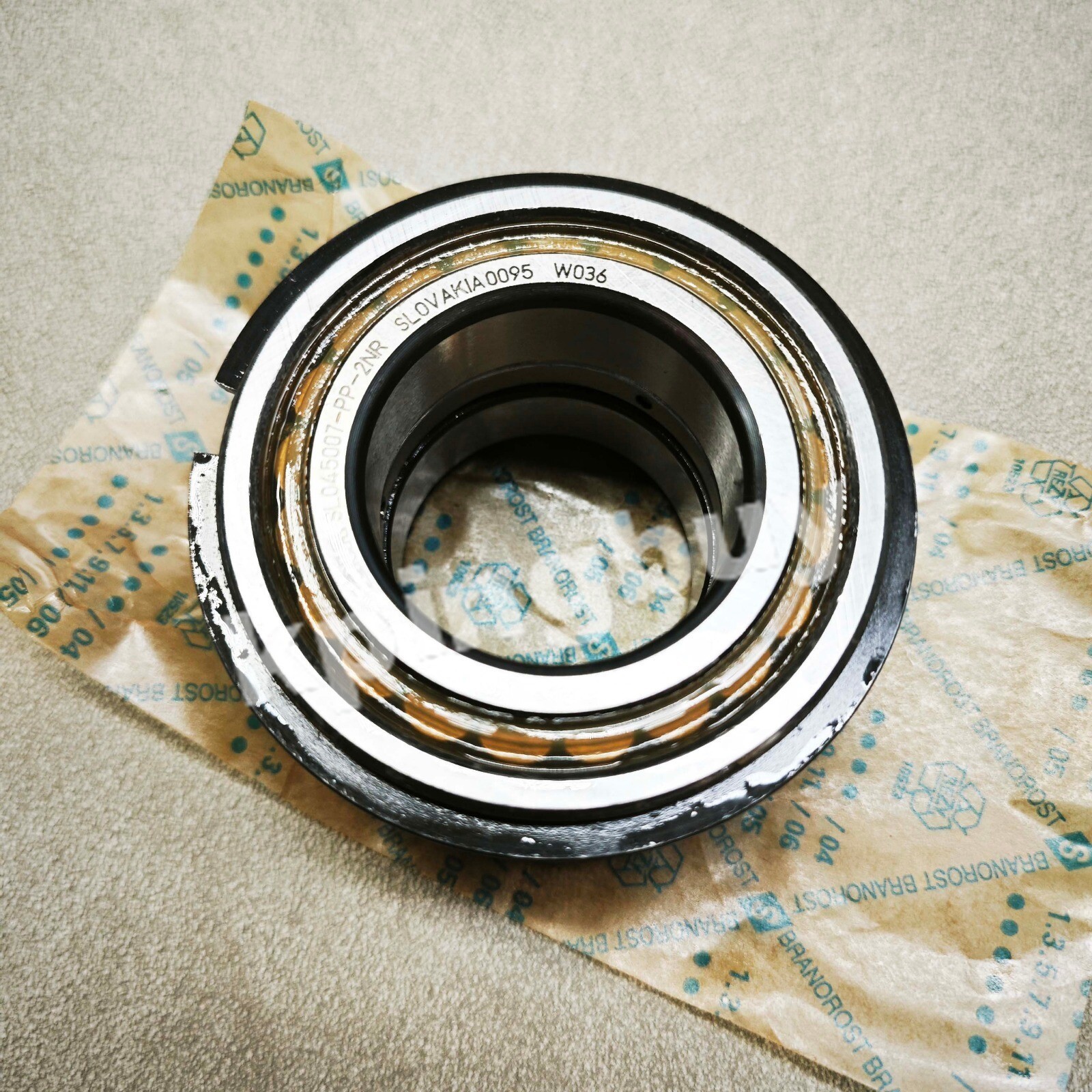 SL045007PP2NR Cylindrical Roller Bearing SL045007PP2NR For INA SL045007-PP-2NR