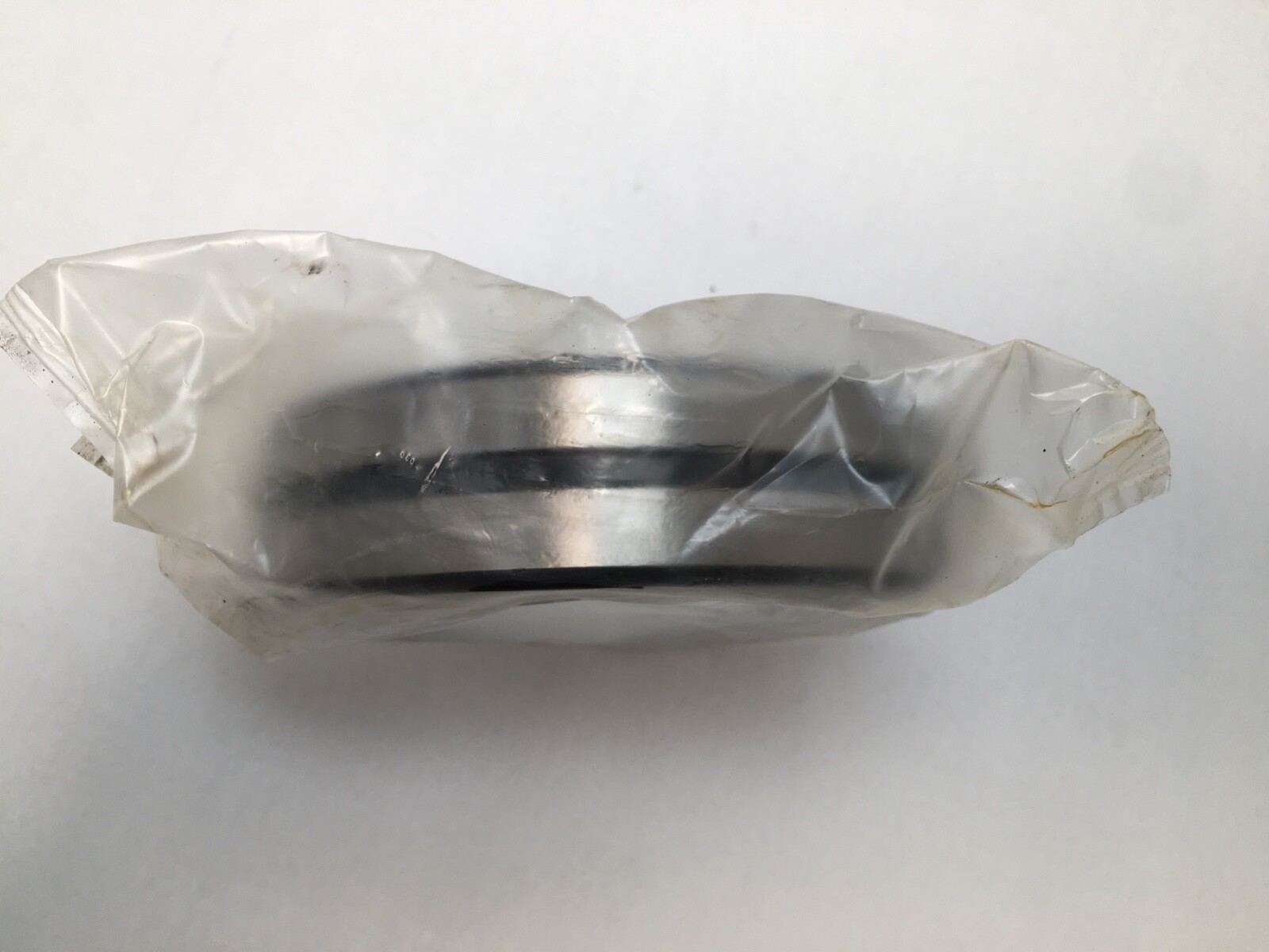 NSK 22212EAE4 Spherical Roller Bearing 60x110x28 mm 22212 EAE4 Japan