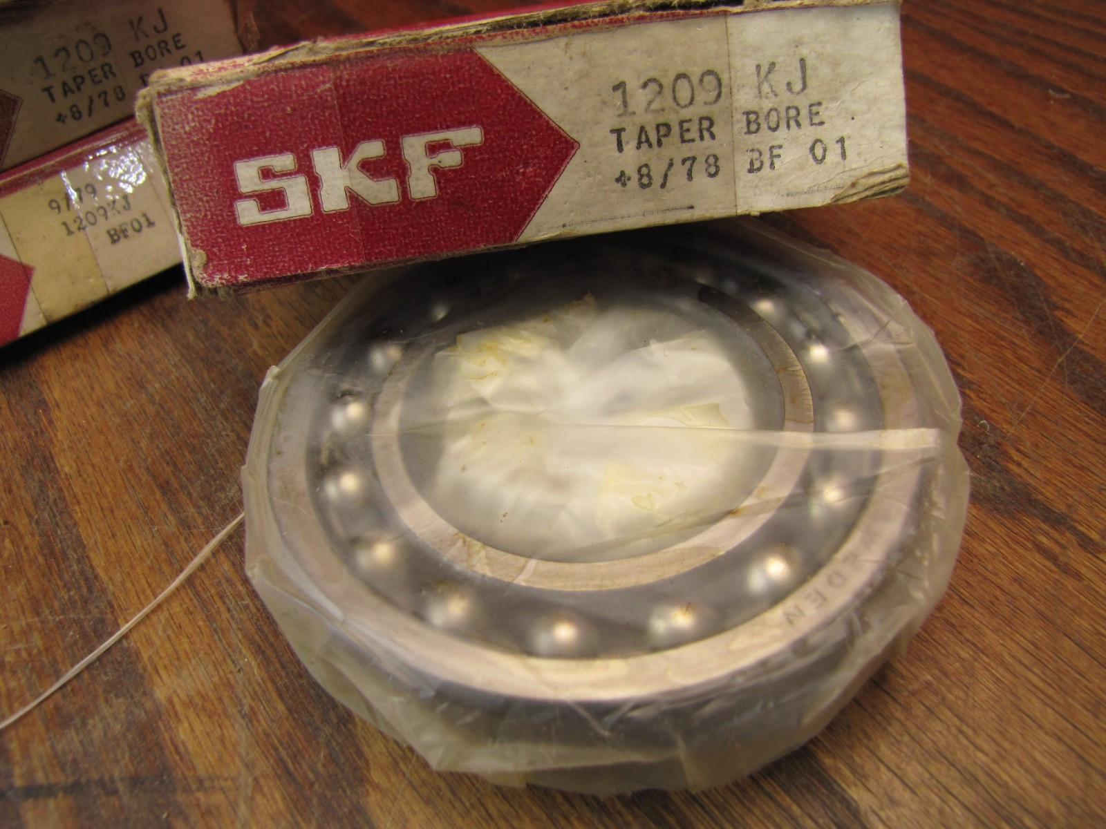 SKF 1209 KJ Self-Aligning Ball Bearing Taper Bore 45x85x19mm 1209K