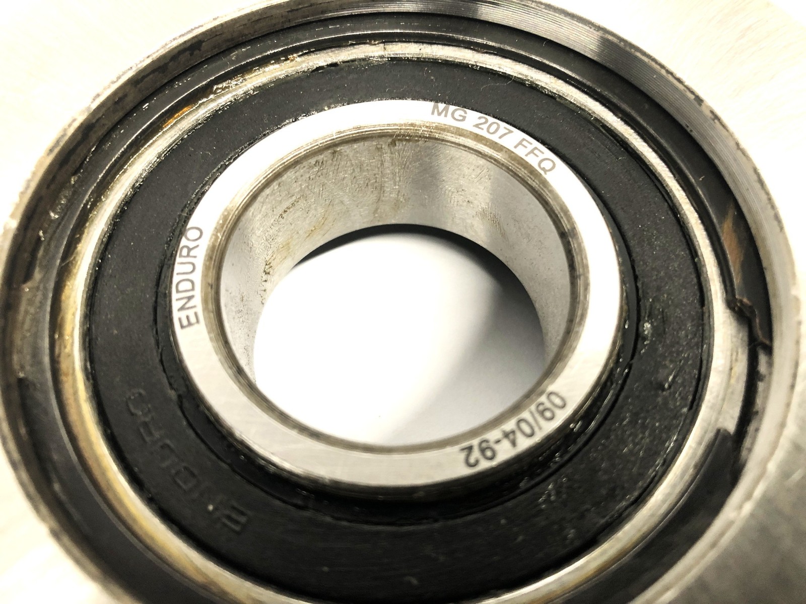 Enduro 09/04-92 Mast Roller Bearing MG207-FFQ NOS
