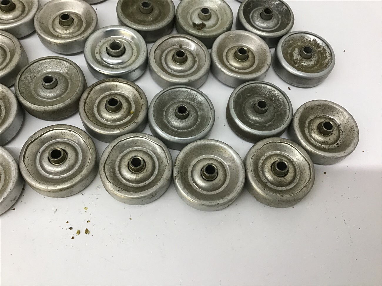 Conveyor Rollers 1 15/16″ OD x 1/4″ ID x 5/8″ Width lot of 45