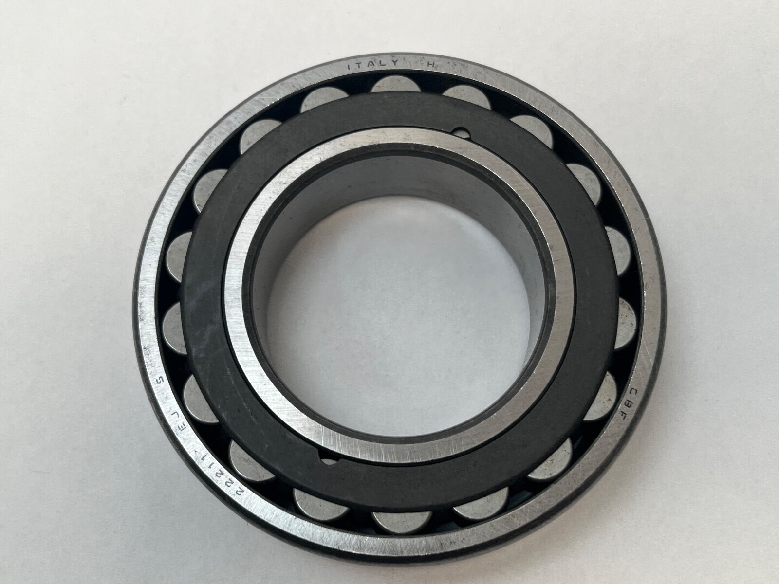 CBF 22211EJW33 Spherical Bearing 55x100x25 mm 22211-E-J-W33 22211E Italy