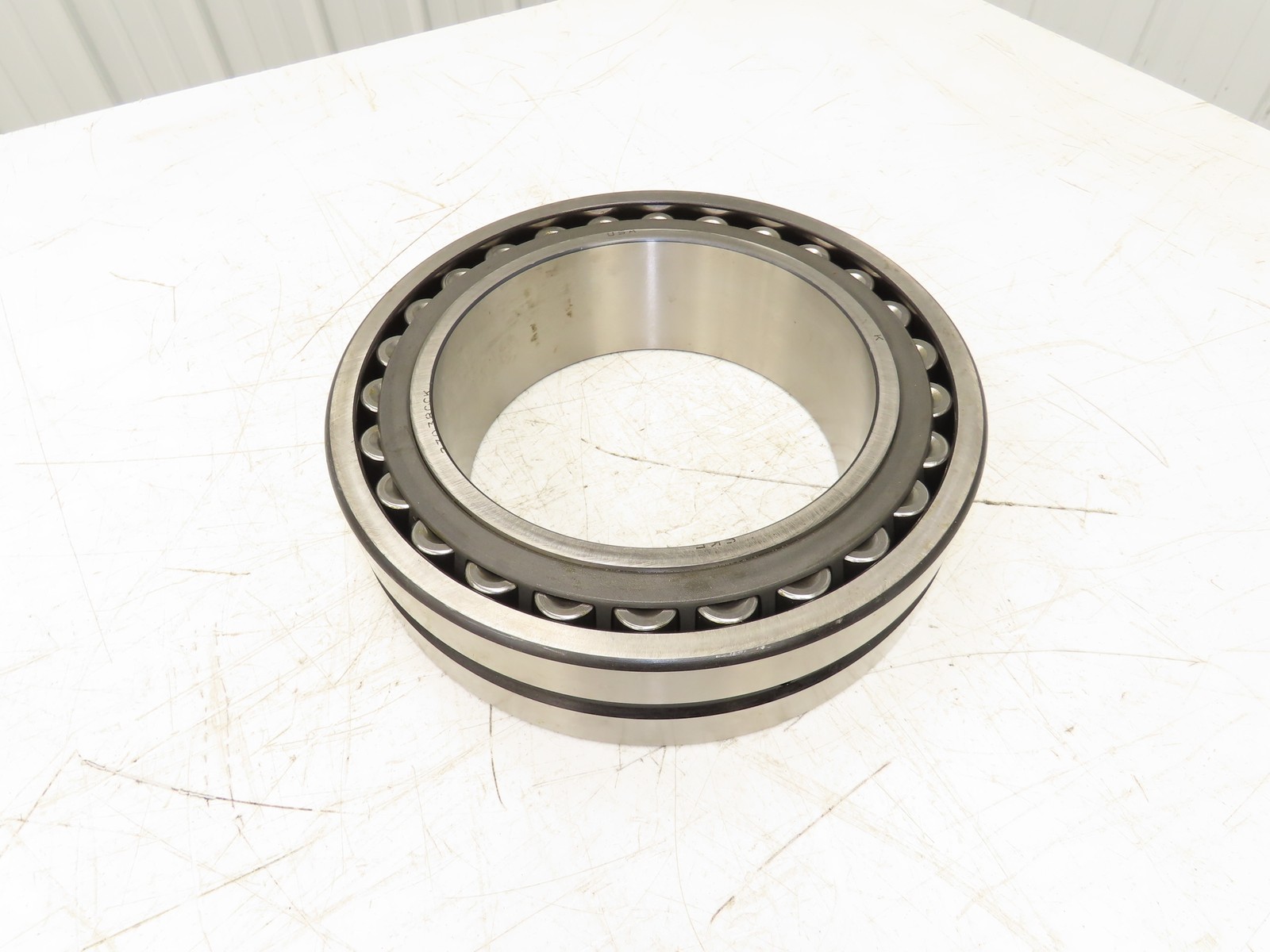 SKF 23038 CCKJ/W33 Spherical Roller Bearing 190mm ID x 290mm OD x 75mm Width