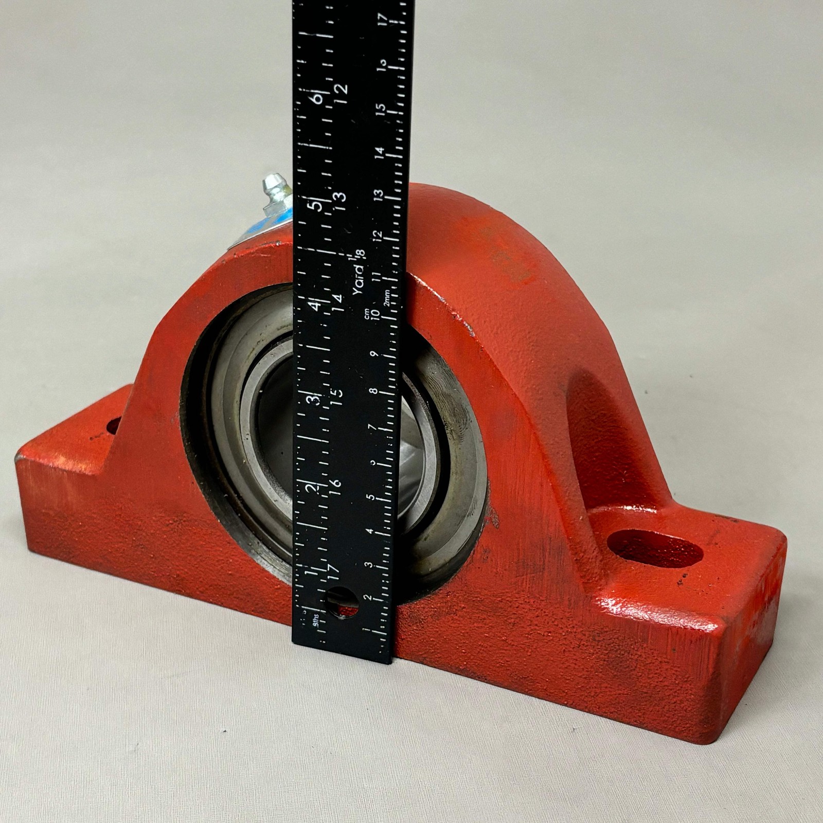 ROYERSFORD R2000 Spherical 2-Bolt Pillow Block Bearing 1-15/16″ Red 40-02-N115