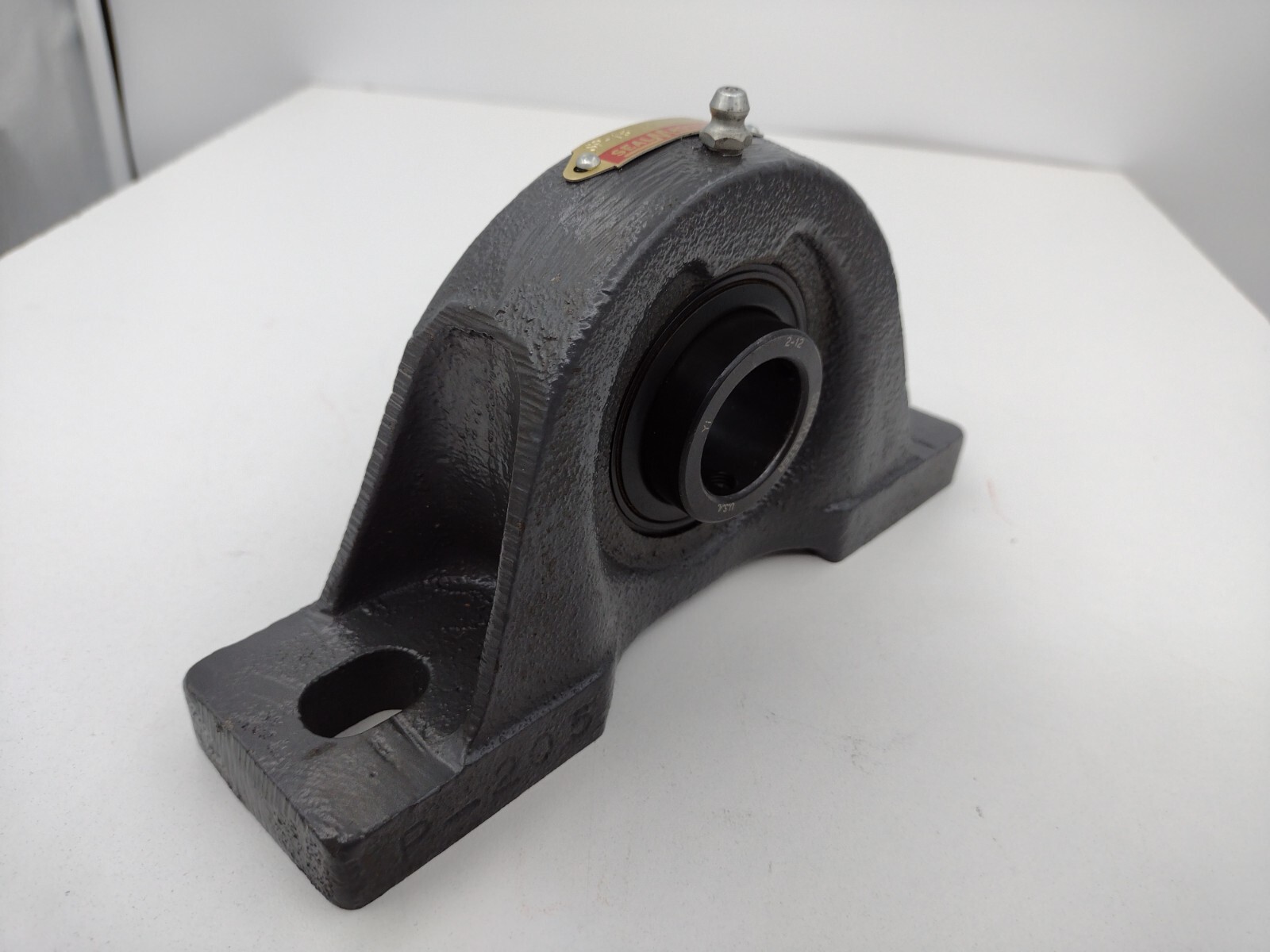 SealMaster SP-18 1 1/8″ Pillow Block Ball Bearing Unit – 2-Bolt Base