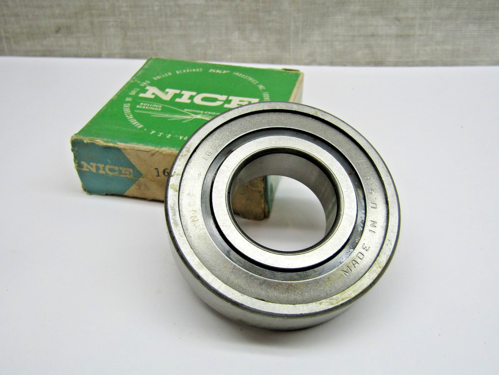 Nice 1652DC 1-1/8″ X 2-1/2″ X 5/8 Sealed Bearing