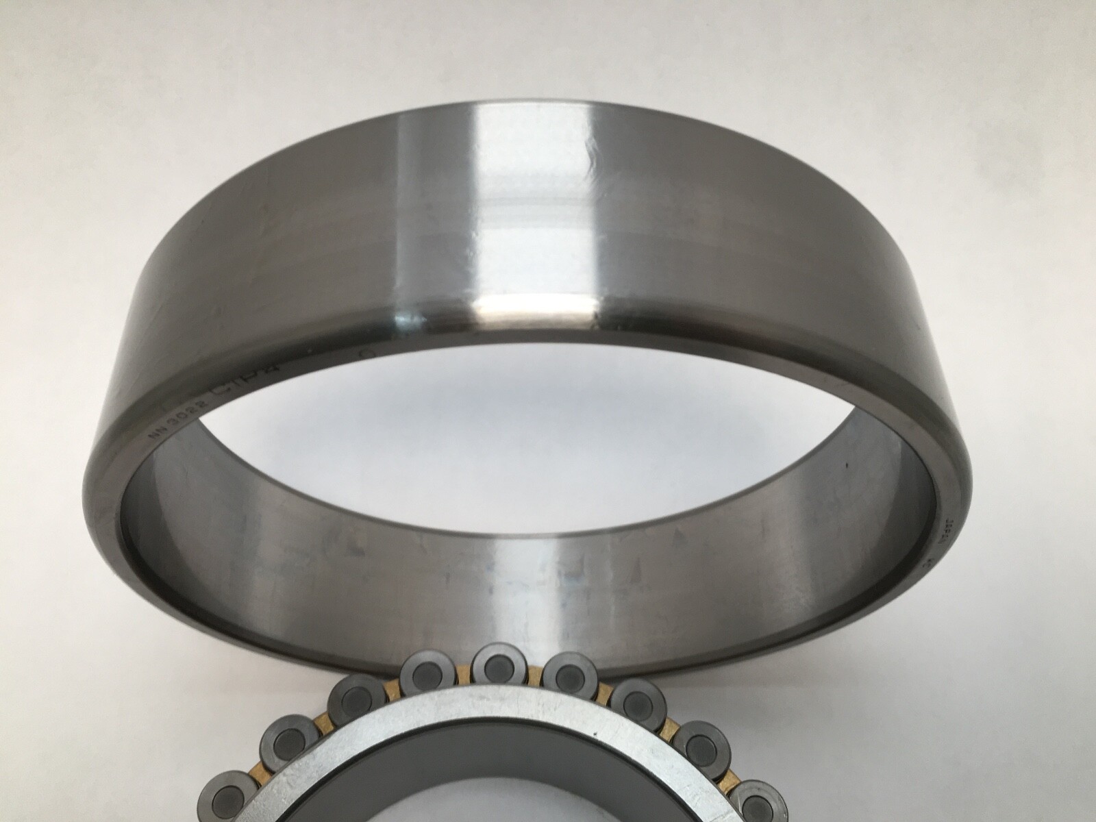 NTN NN3022KC1NAP4 Cylindrical Bearing 110x170x45 mm NN-3022-K-C1-NA-P4 Japan