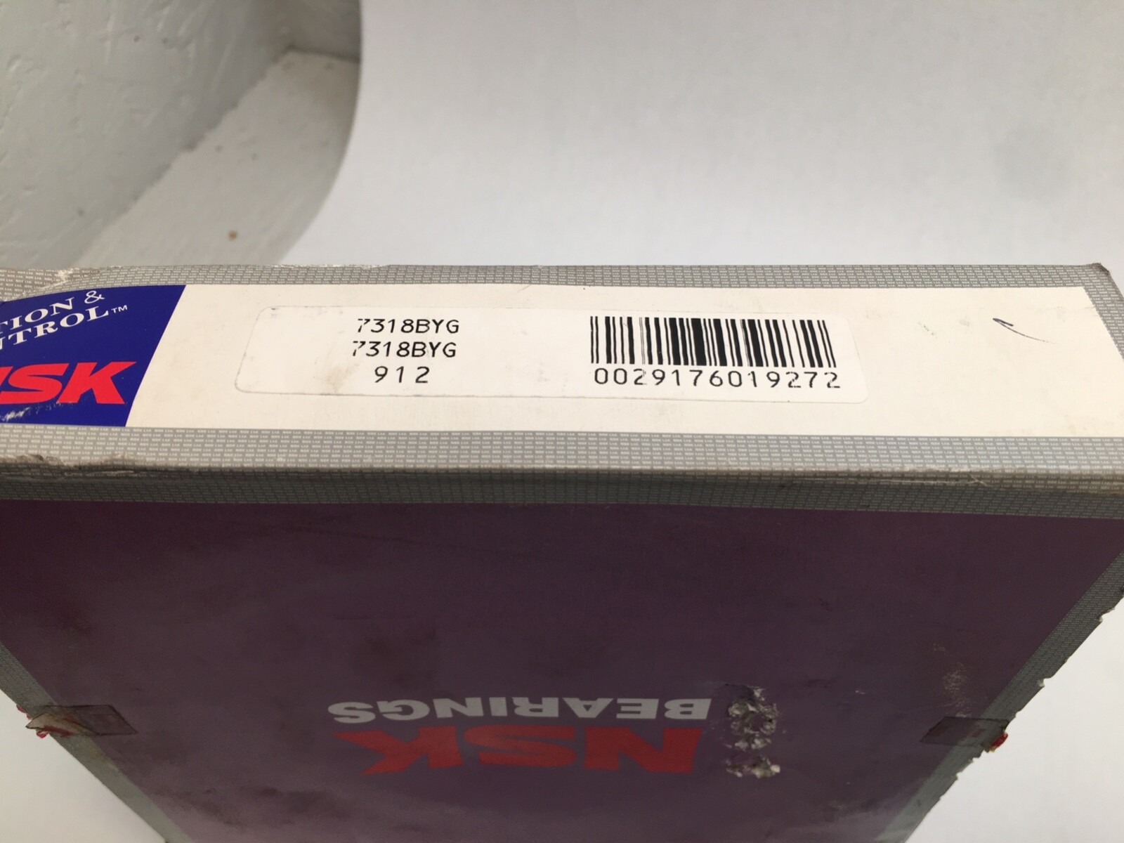 NSK 7318BYG Angular Contact Bearing 90x190x43 mm 7318 BYG BG Japan