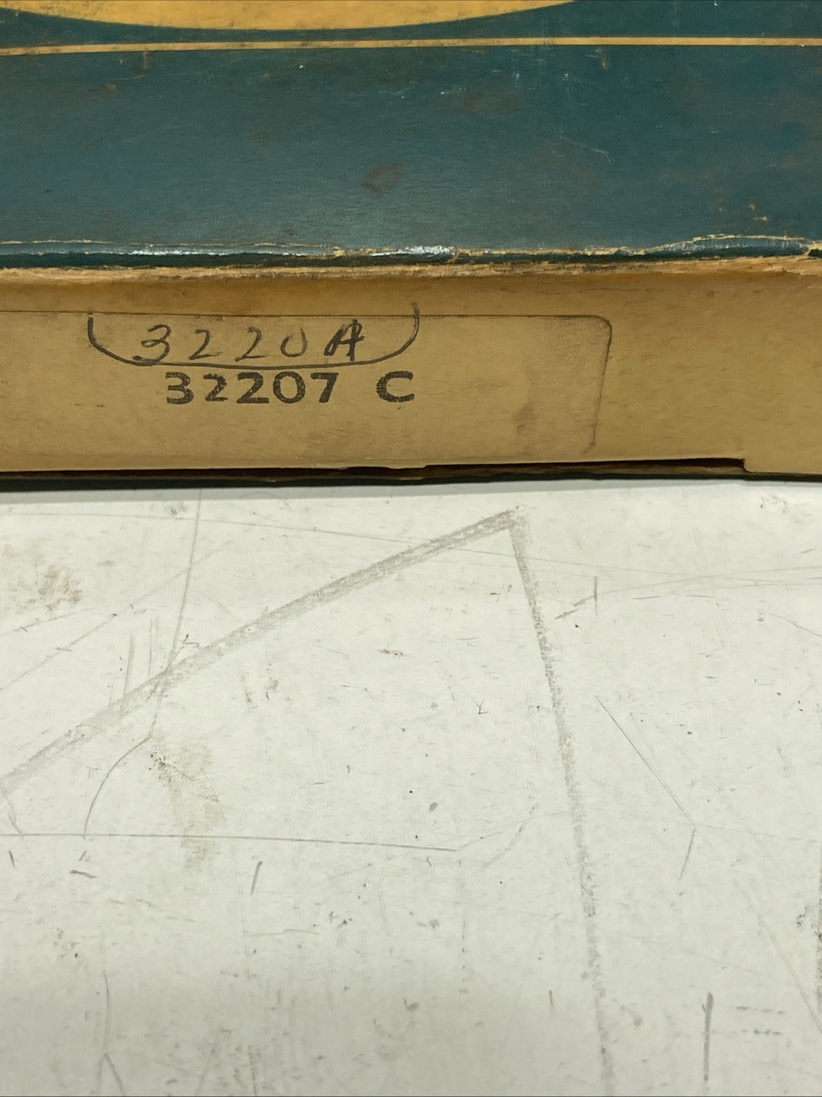 SNR 32207C Tapered Roller Bearing 35×72×19mm