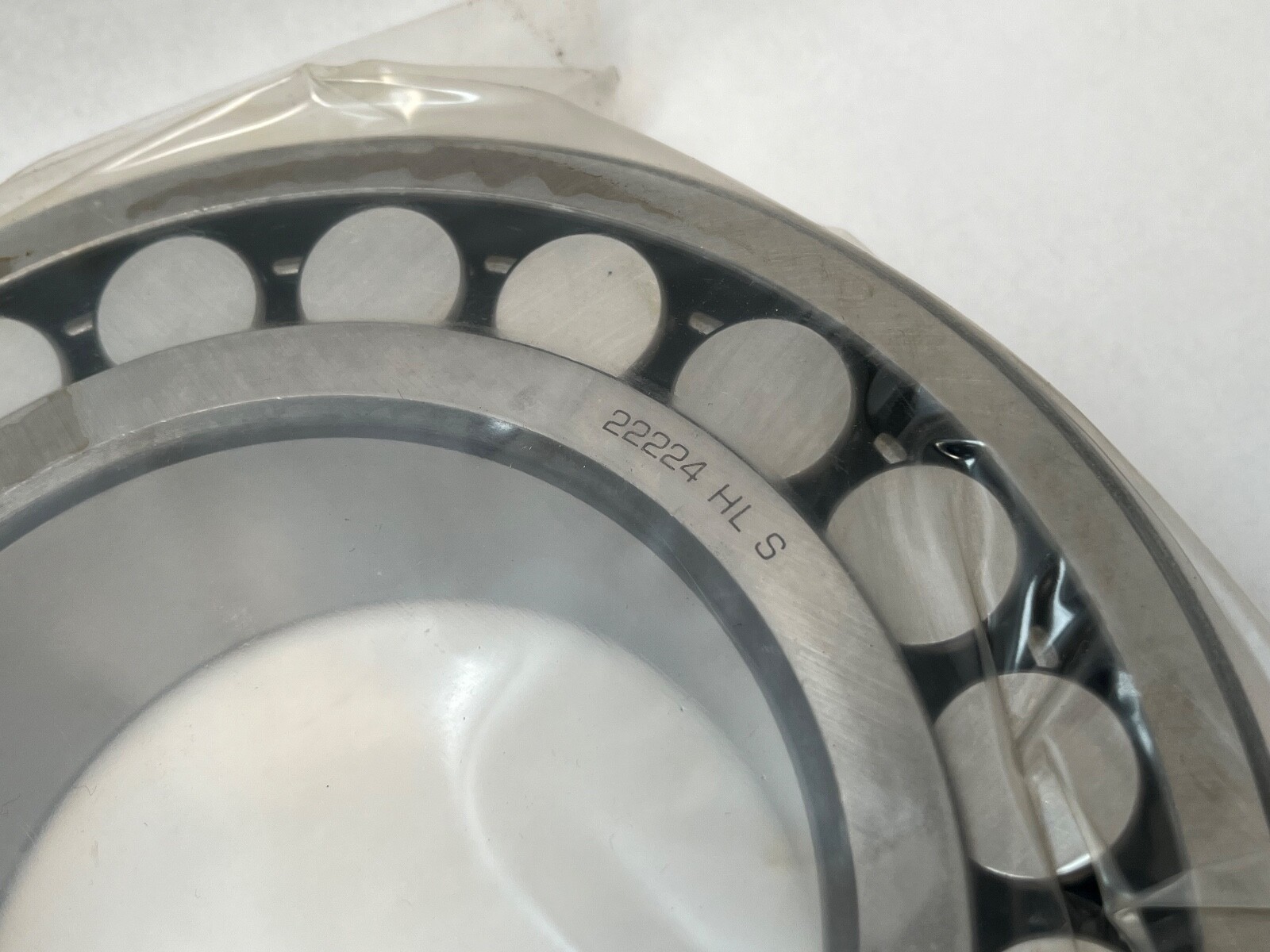 CBF 22224HLS Spherical Bearing 120x215x58 mm 22224-HL-S Italy