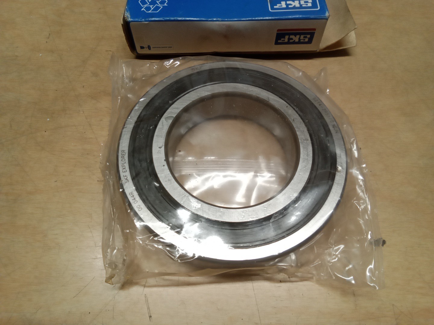 SKF 6214 2RSJEM Bearing