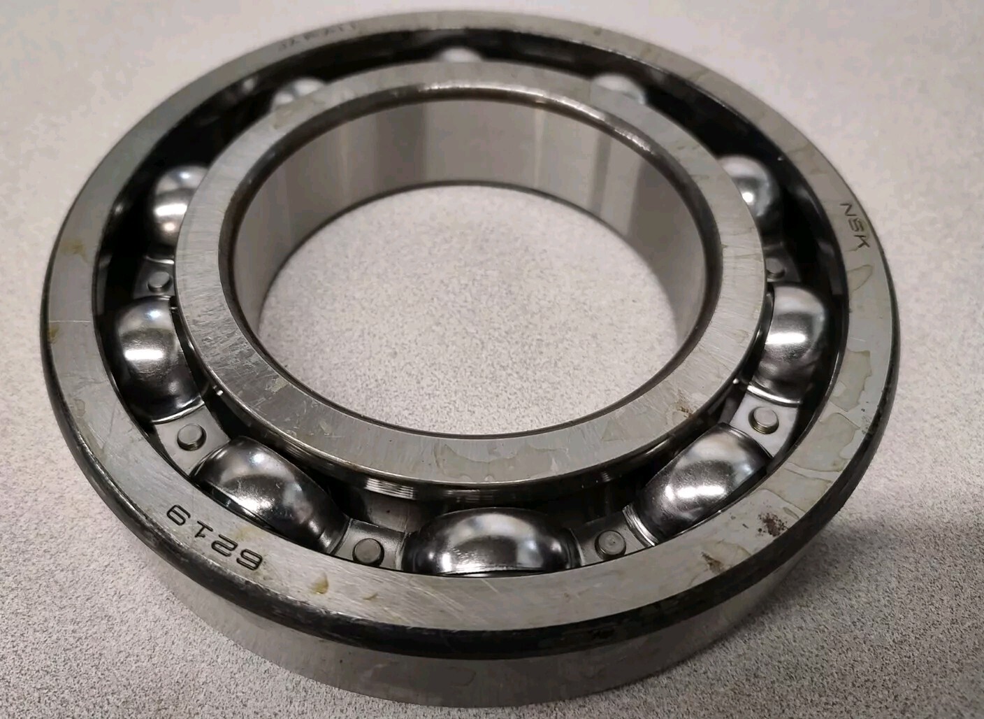 NOS NSK 6219 SINGLE ROW BALL BEARING – See Description