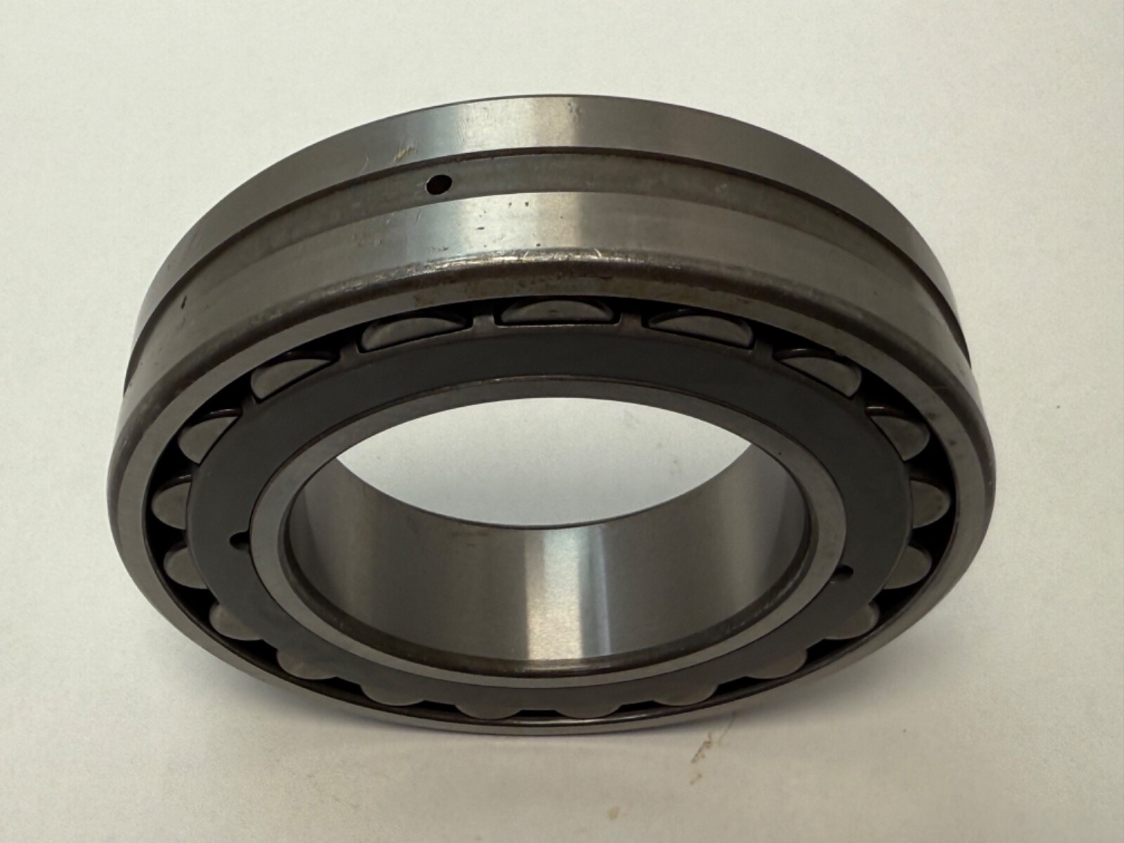 SNR 22216EAKB33J30 Bearing 22216E 22216 EA K W33/B33 C3/J30 80x140x33 mm