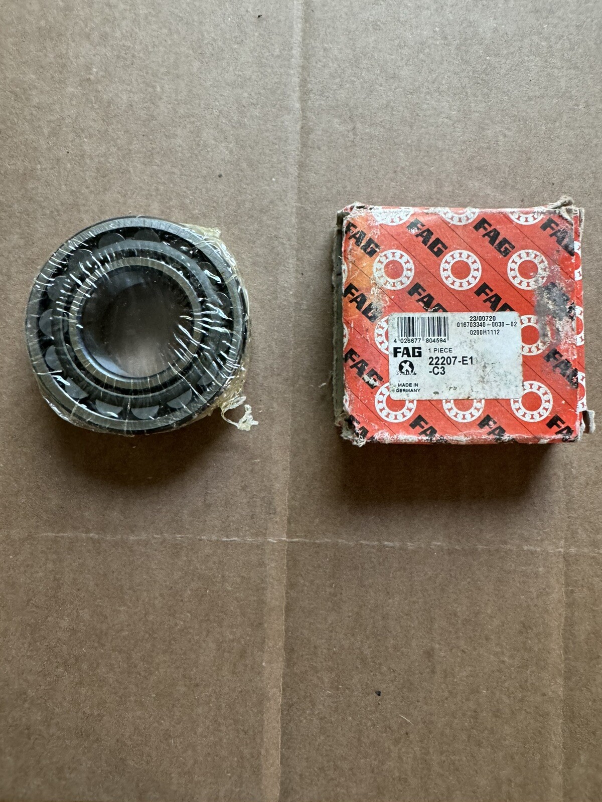 22207E1C3 FAG New Spherical Roller Bearing