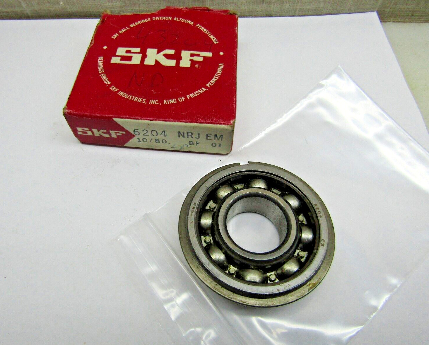 SKF 6204-NR JEM 20mm X 47mm X 14mm Open Snap Ring Bearing