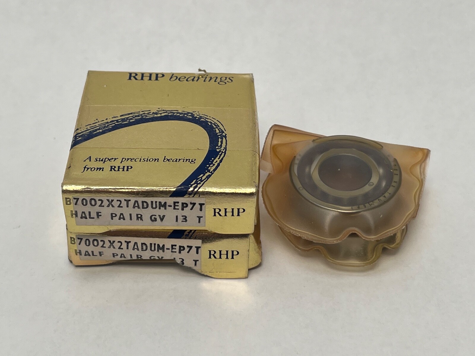 RHP 7002CTDUMP4 Bearing 15x32x9 mm 7002-C-T-DUM-P4 B7002X2TADUMEP7 England 2 Pcs