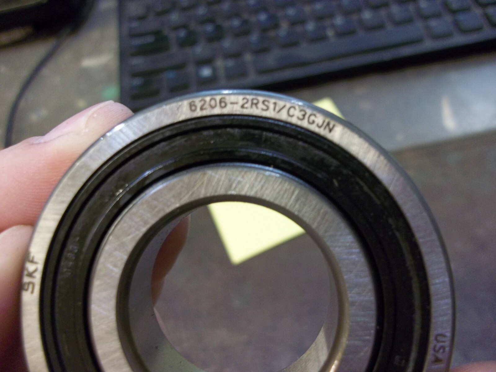 NEW NO BOX SKF 6206-2RS1/C3GJN BALL BEARING (BIN145)