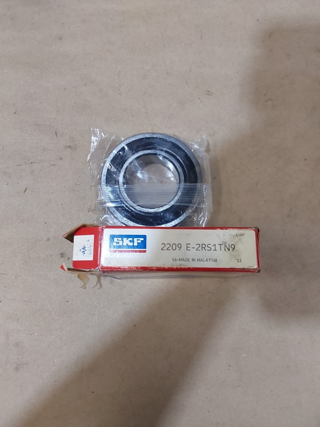 2209 E-2RSTN9 SKF Double Row Self-Aligning Ball Bearing 2209E-2RS1TN9 45x85x23mm