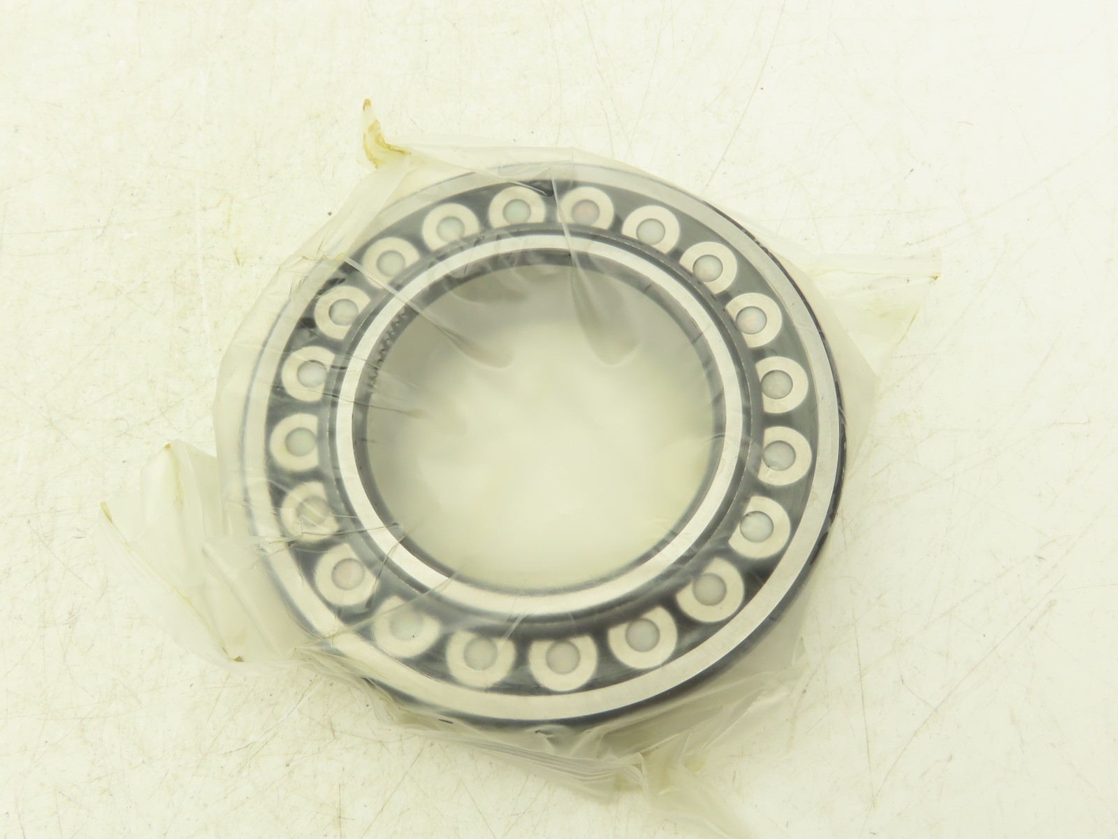 NSK 22216EAE4C3 Spherical Roller Bearing 80mm-ID x 140mm-OD x 33mm-Width