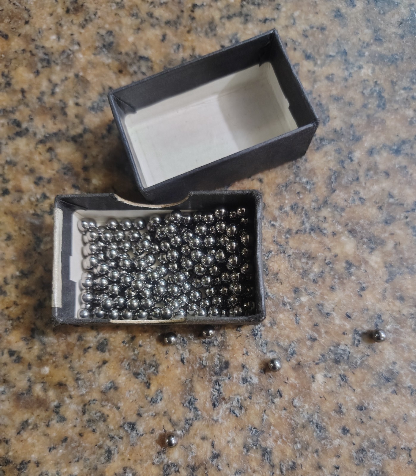5/32 GRADE 5 CHROME STEEL BALLS 100+ PCS