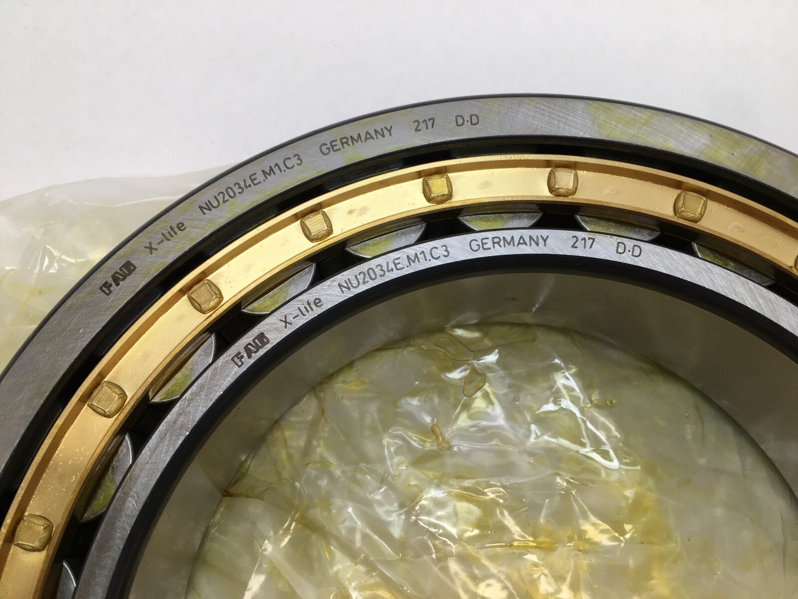 FAG NU2034-E-M1-C3 Cylindrical Bearing 170x260x54 mm NU 2034 E XL M1 C3 Germany