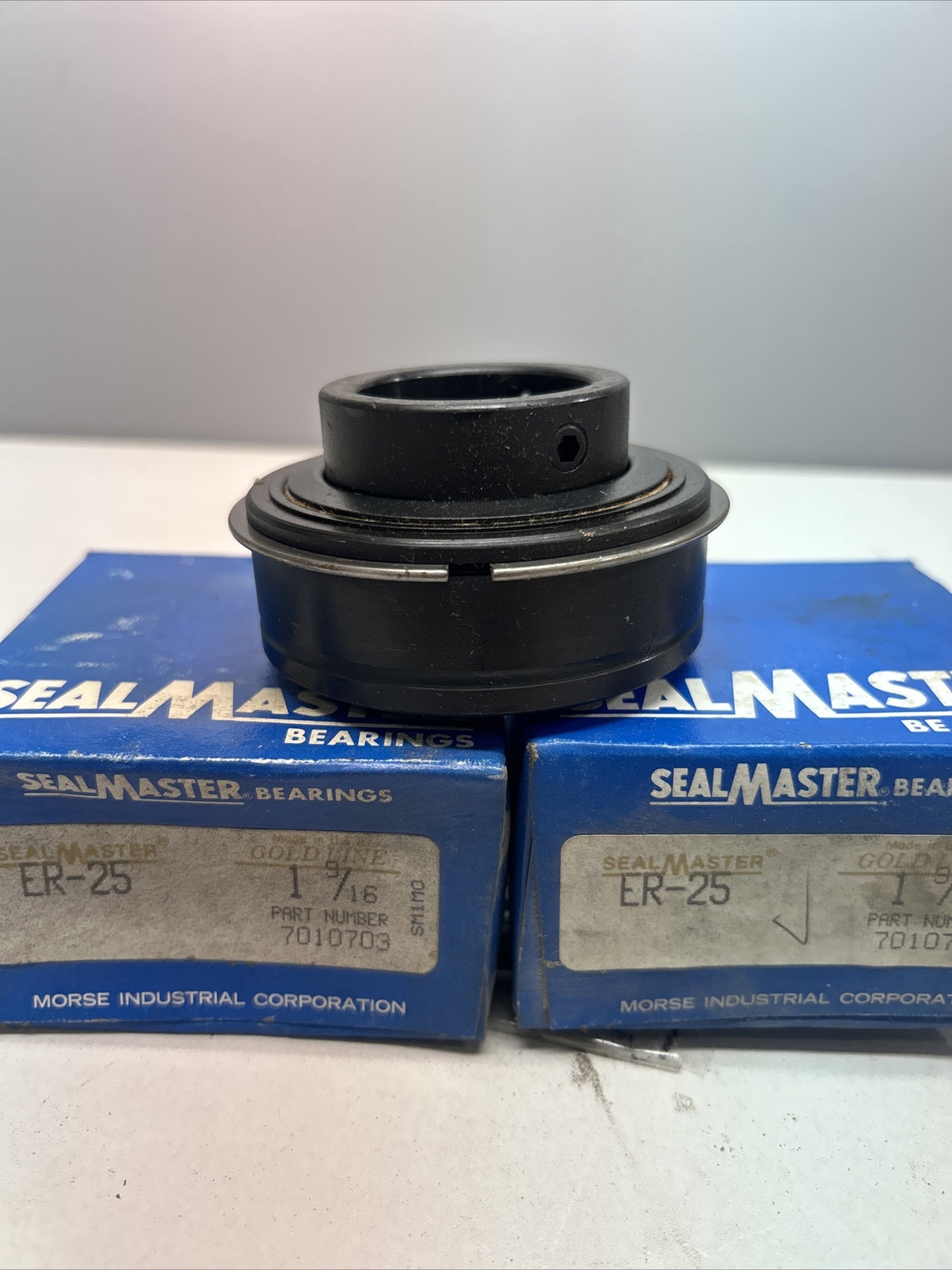 SealMaster / McGill ER-25 Setscrew Locking Ball Insert Bearing 1-9/16″ Bore