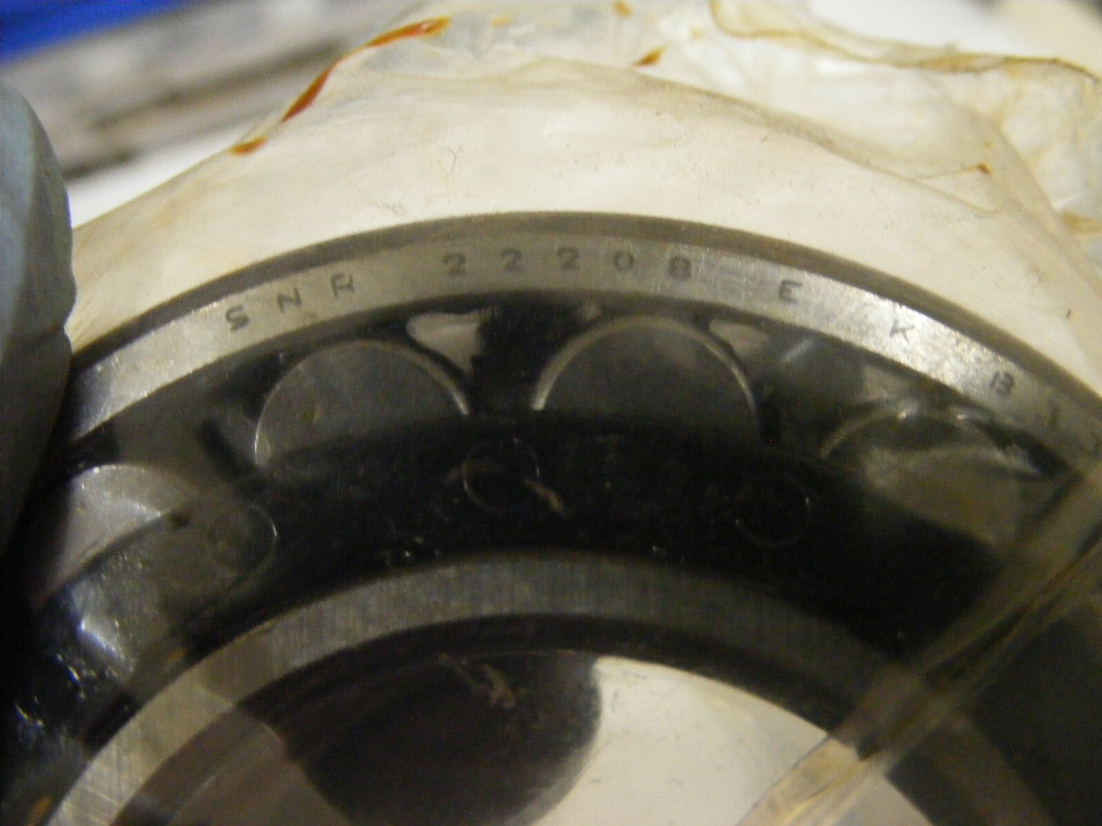 SNR 22208 E K B33 J30 Bearing (zz1)