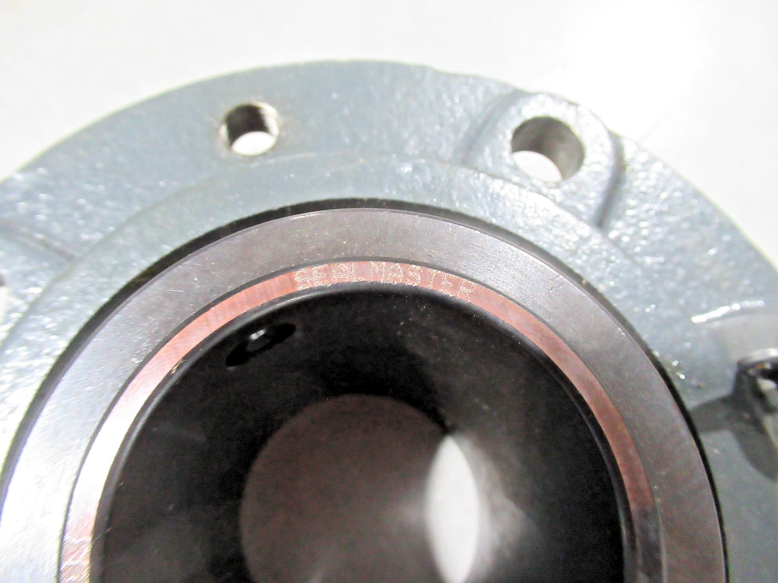 SealMaster (RRX) USFC500E-203 Flange-Mount Roller Bearing 1-3/16″ Bore, 4 Bolt
