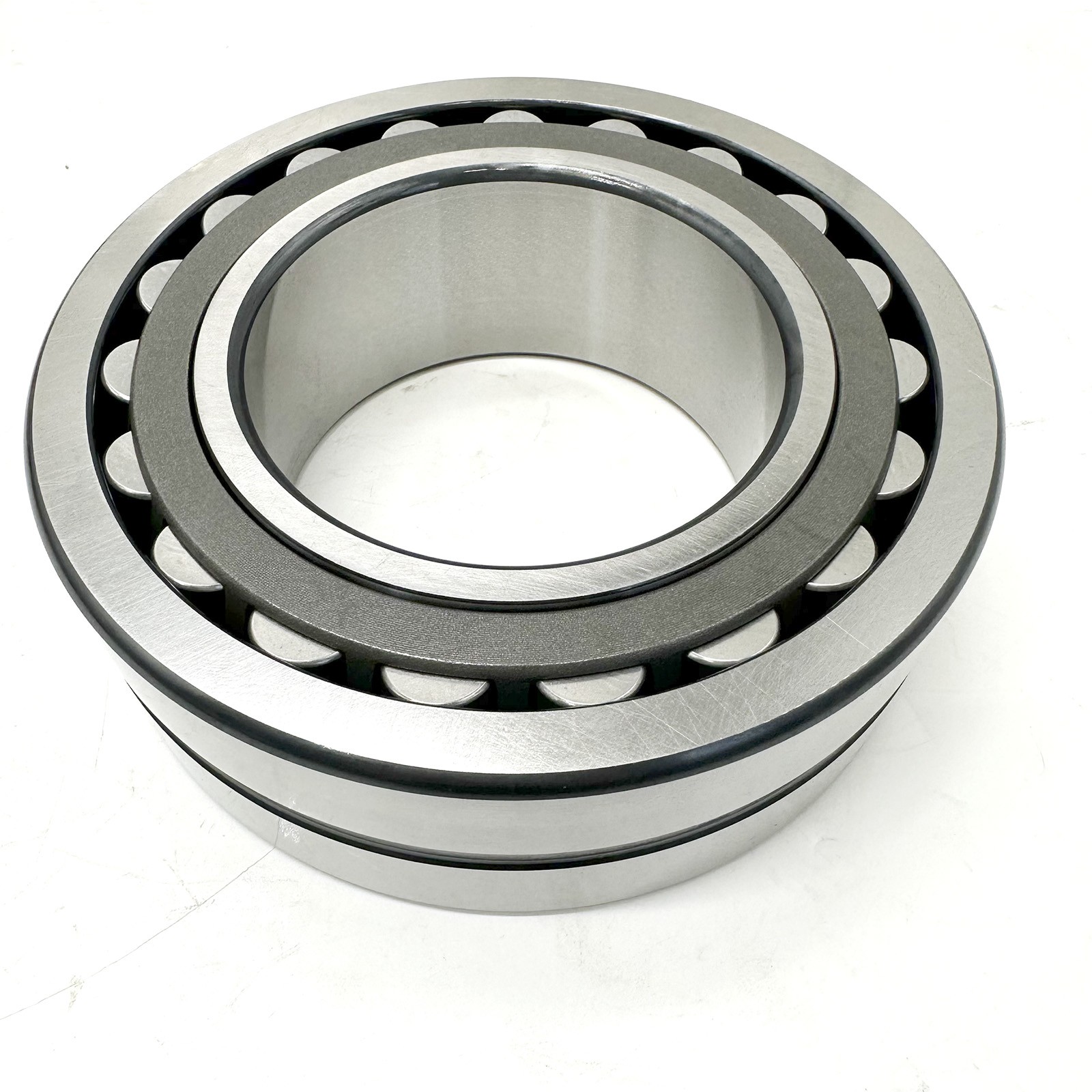 Brand New Spherical Roller Bearings 23218CCKC3W33 23218CCK/C3W33 for SKF
