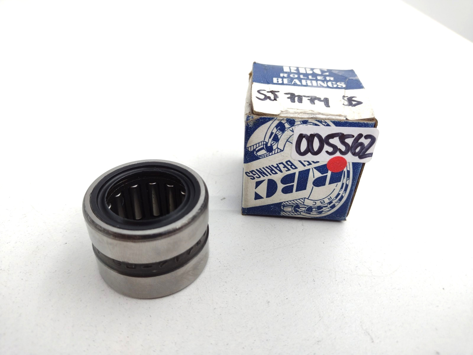 *** RBC Bearings SJ 7174 SS Needle Roller Bearing 0.88-inch Bore