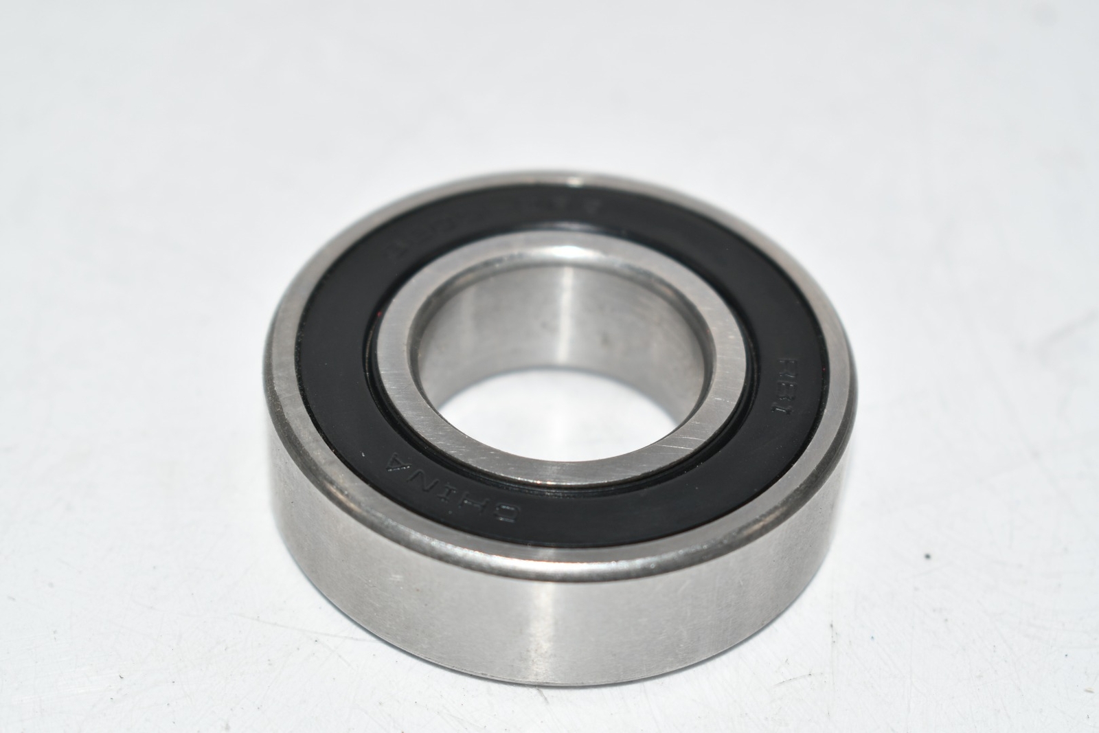 NEW RBI BEARING 6205-2RS Ball Bearing